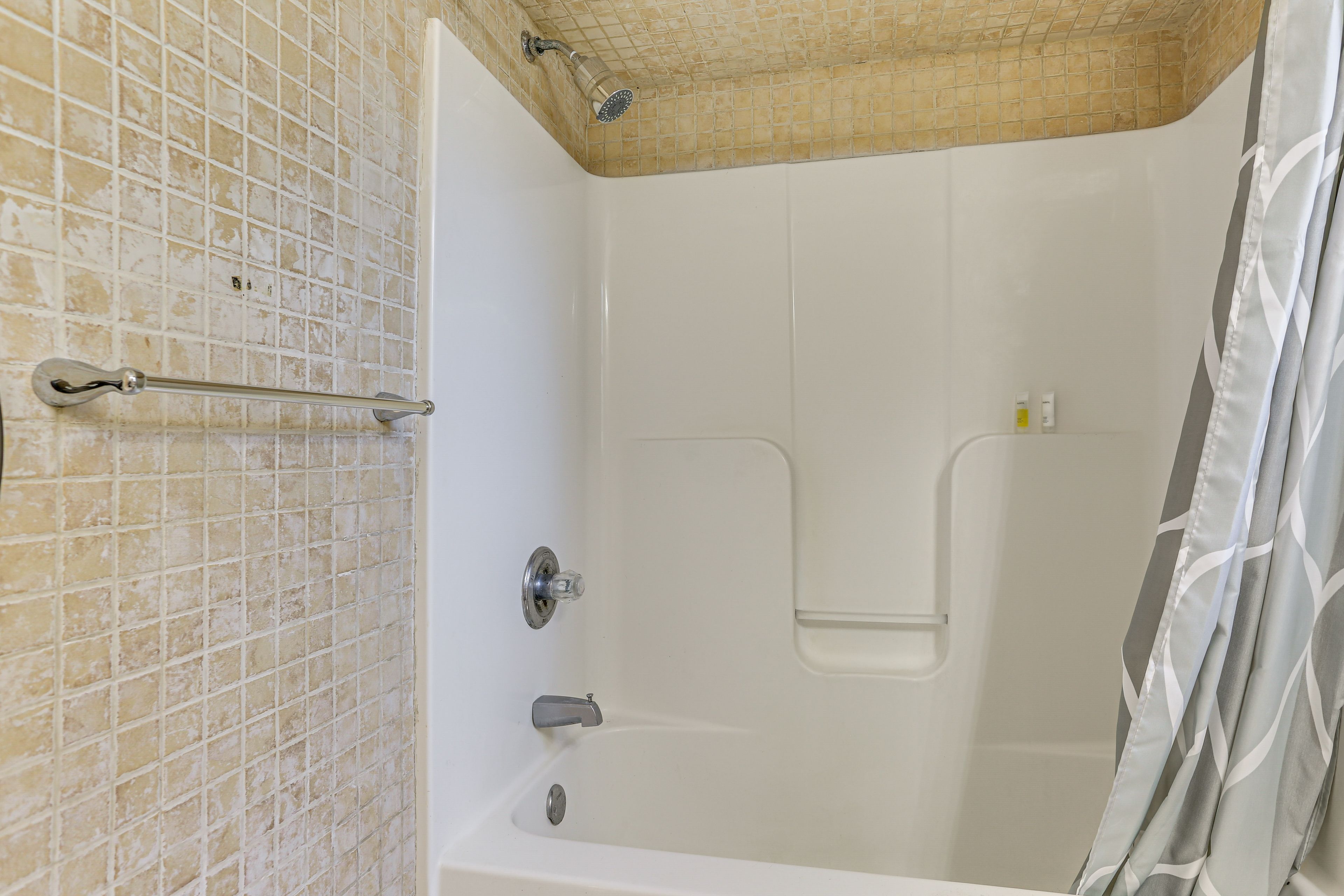 Full Bathroom | Lower Level