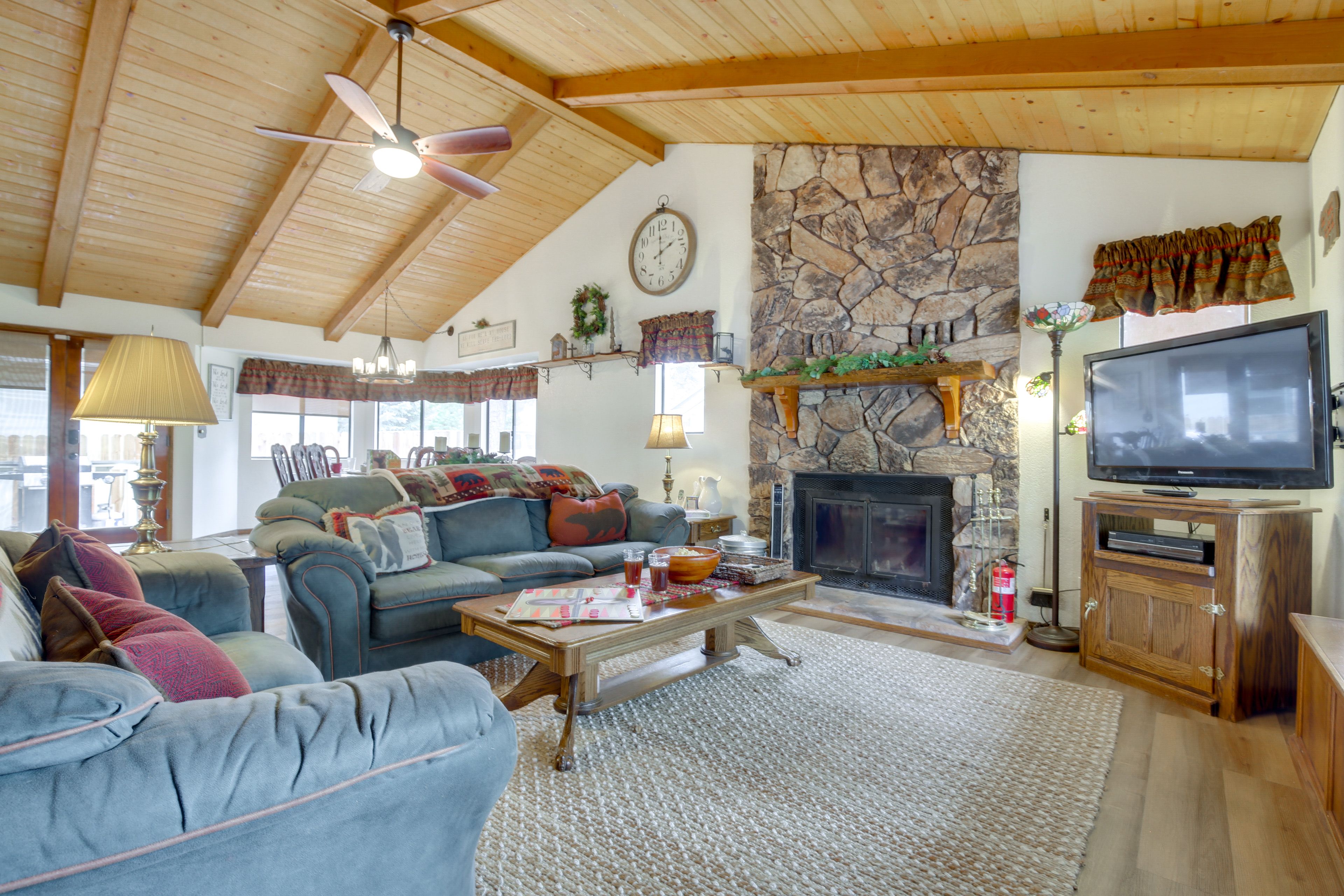 Big Bear Vacation Rental | 3BR | 2.5BA | Steps Required | 1,833 Sq Ft