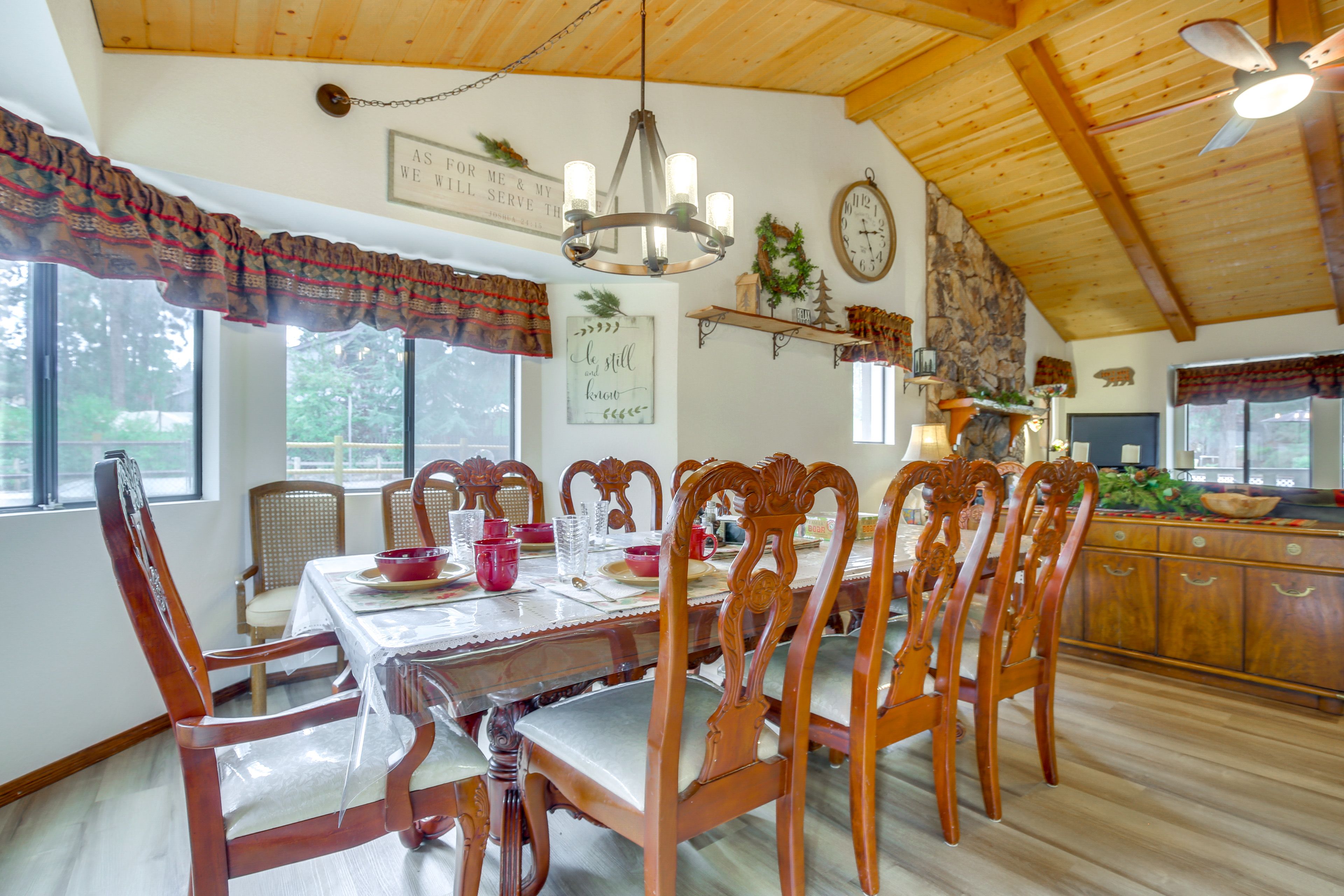 Dining Area | Free WiFi | 1st Floor