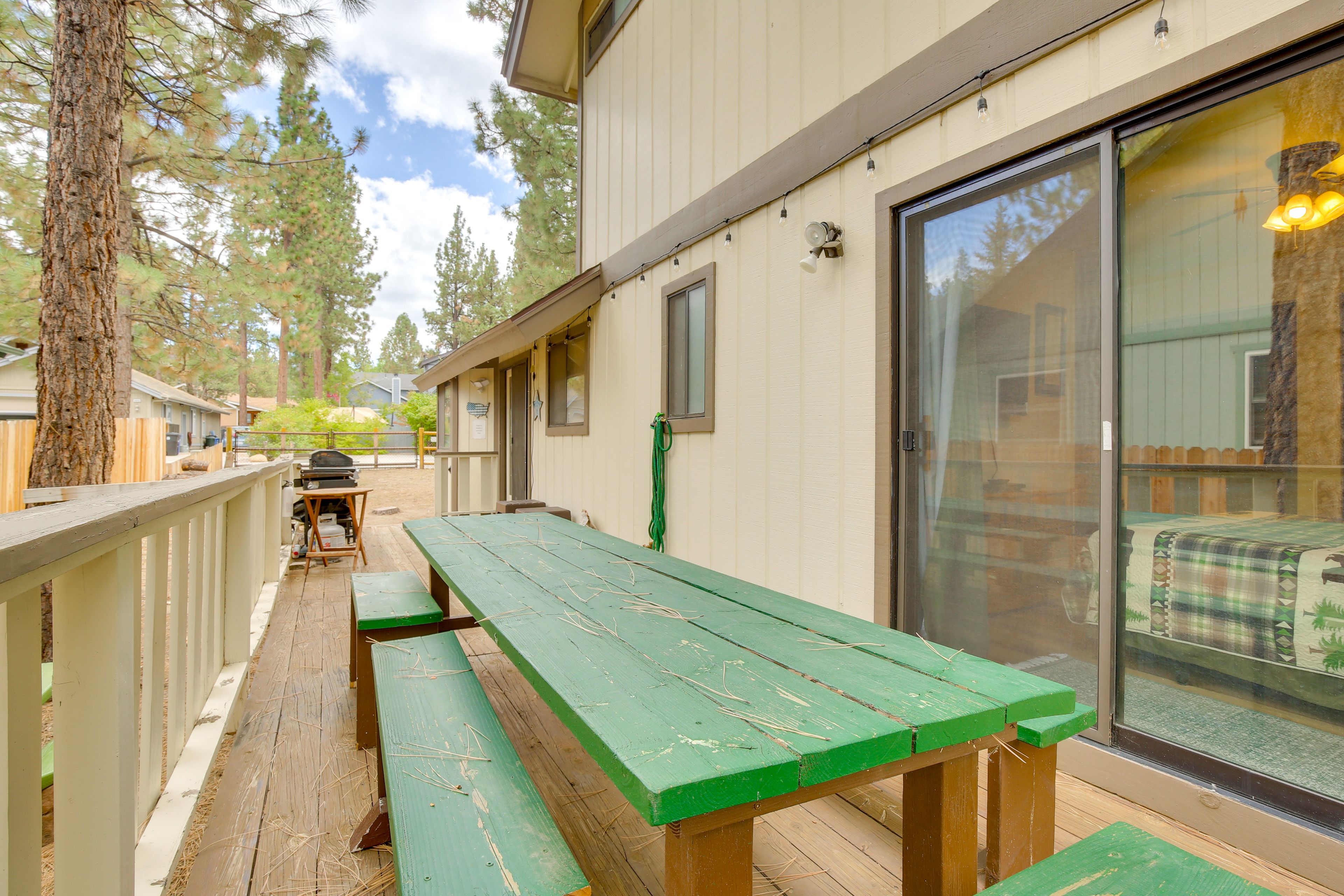 Private Deck | Gas Grill | Outdoor Dining