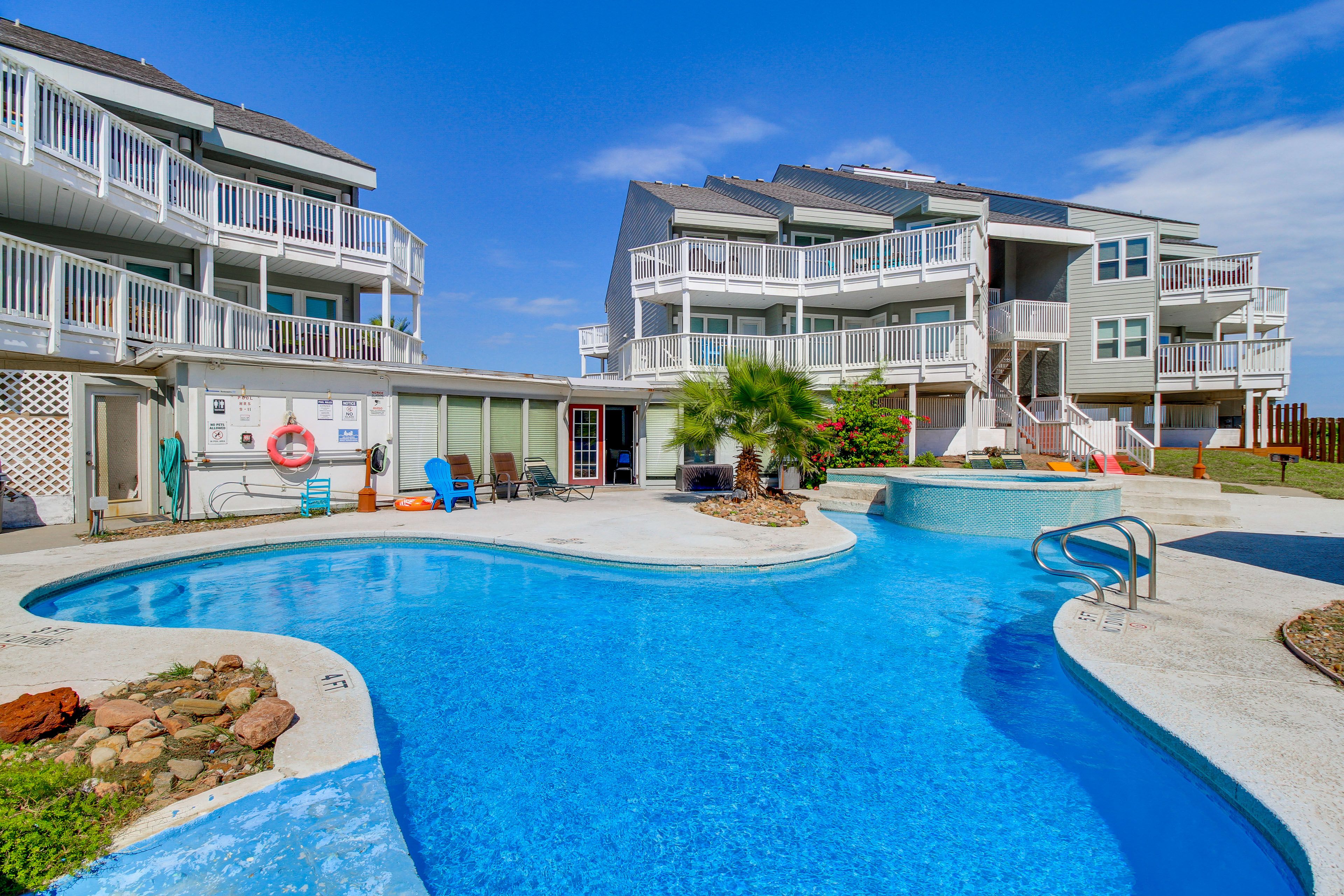 Port Aransas Vacation Rental | 1BR | 1.5BA | 1,080 Sq Ft | Stairs Required