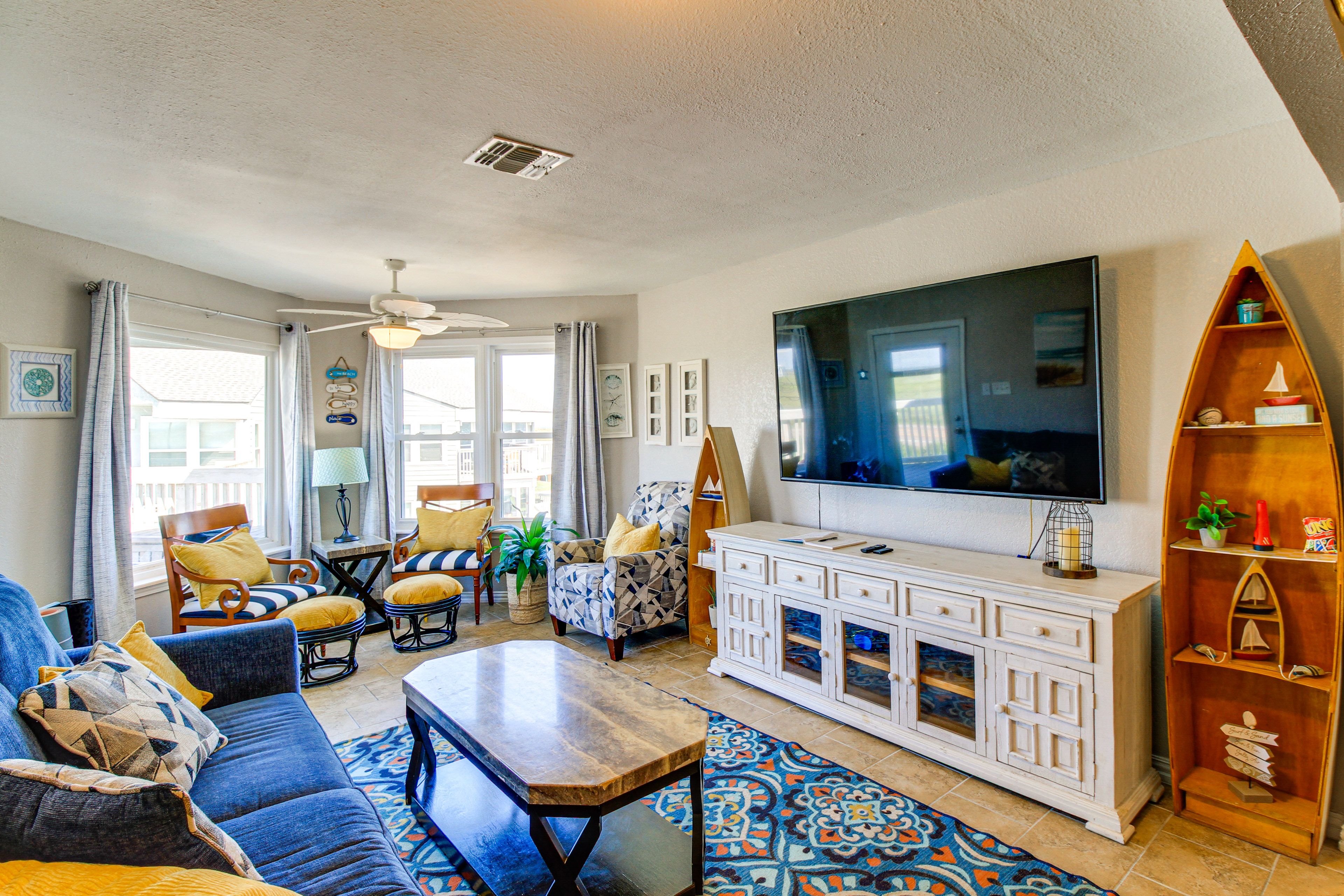 Living Room | Queen Sleeper Sofa | Queen Futon