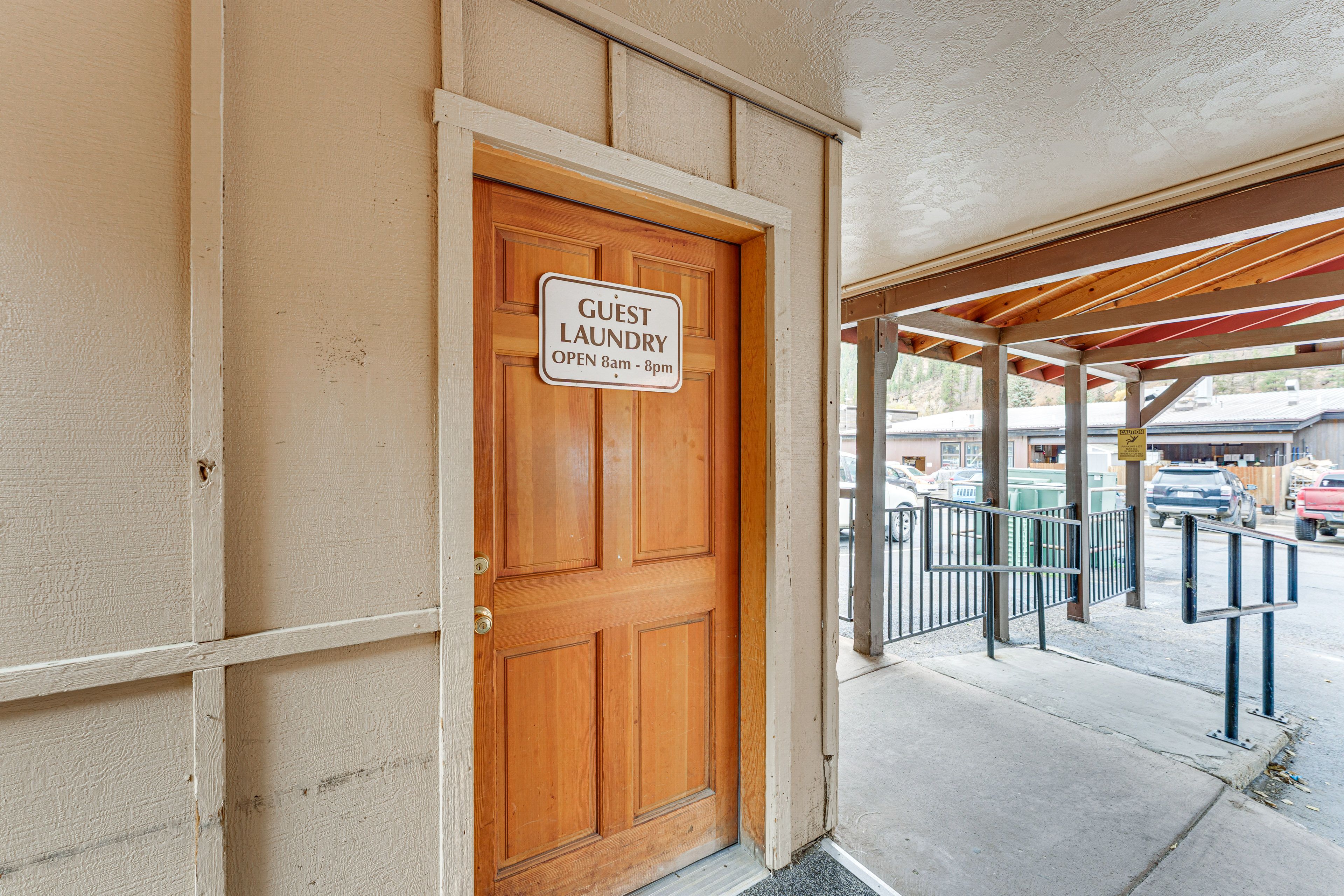 Lifts West Condominium Hotel | Laundry Room