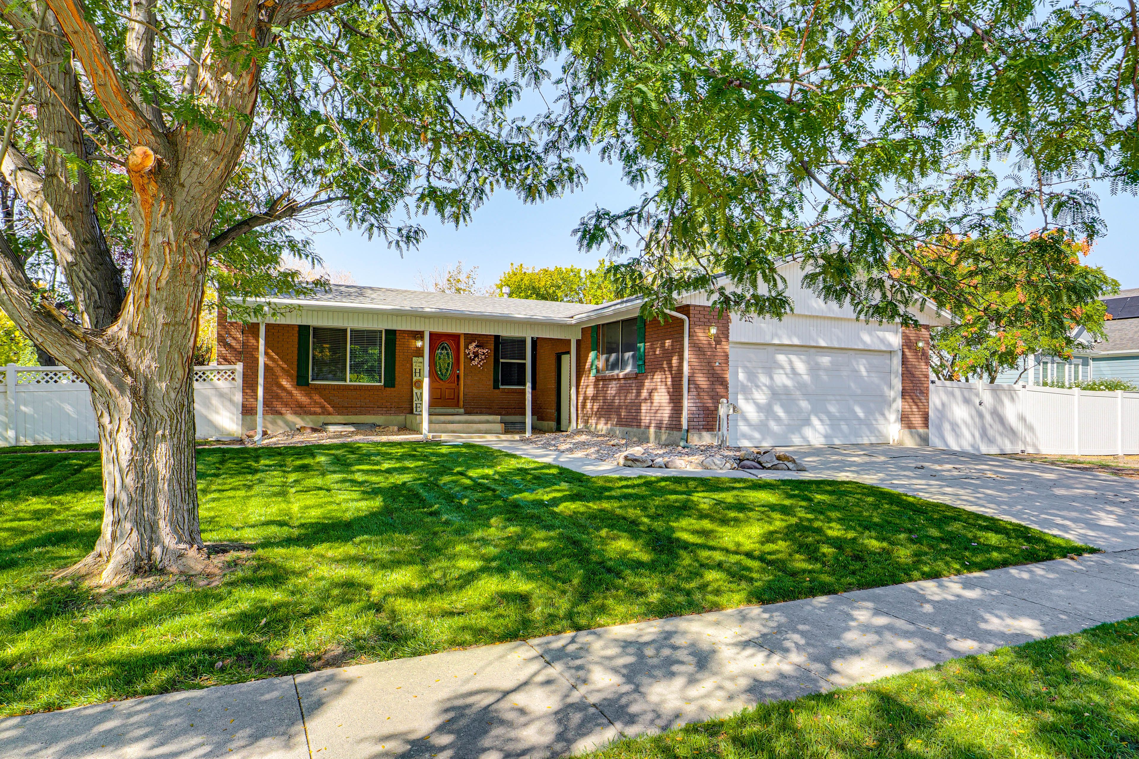 Property Exterior | Fenced-In Yard | Decks w/ Seating