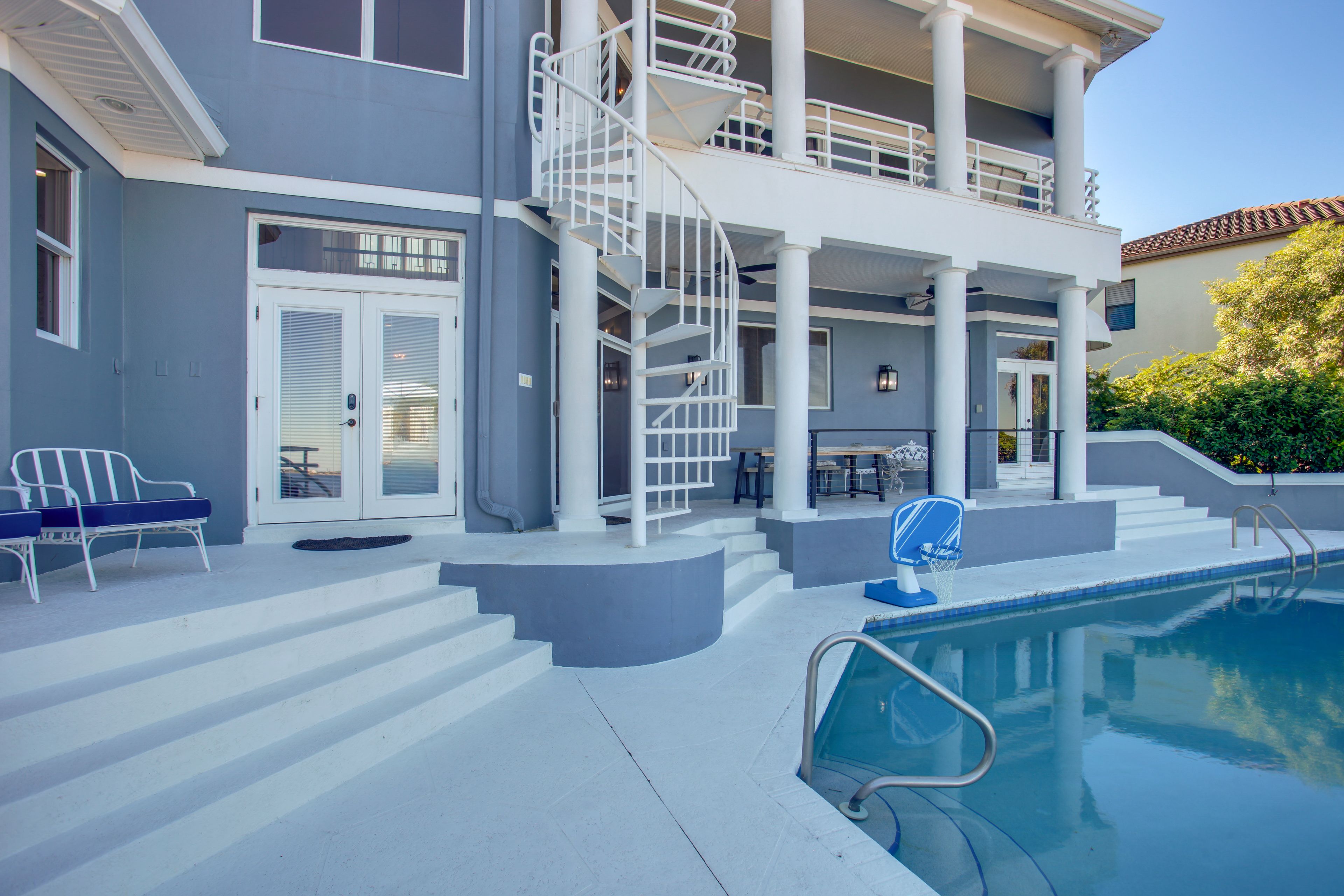 Pool Deck