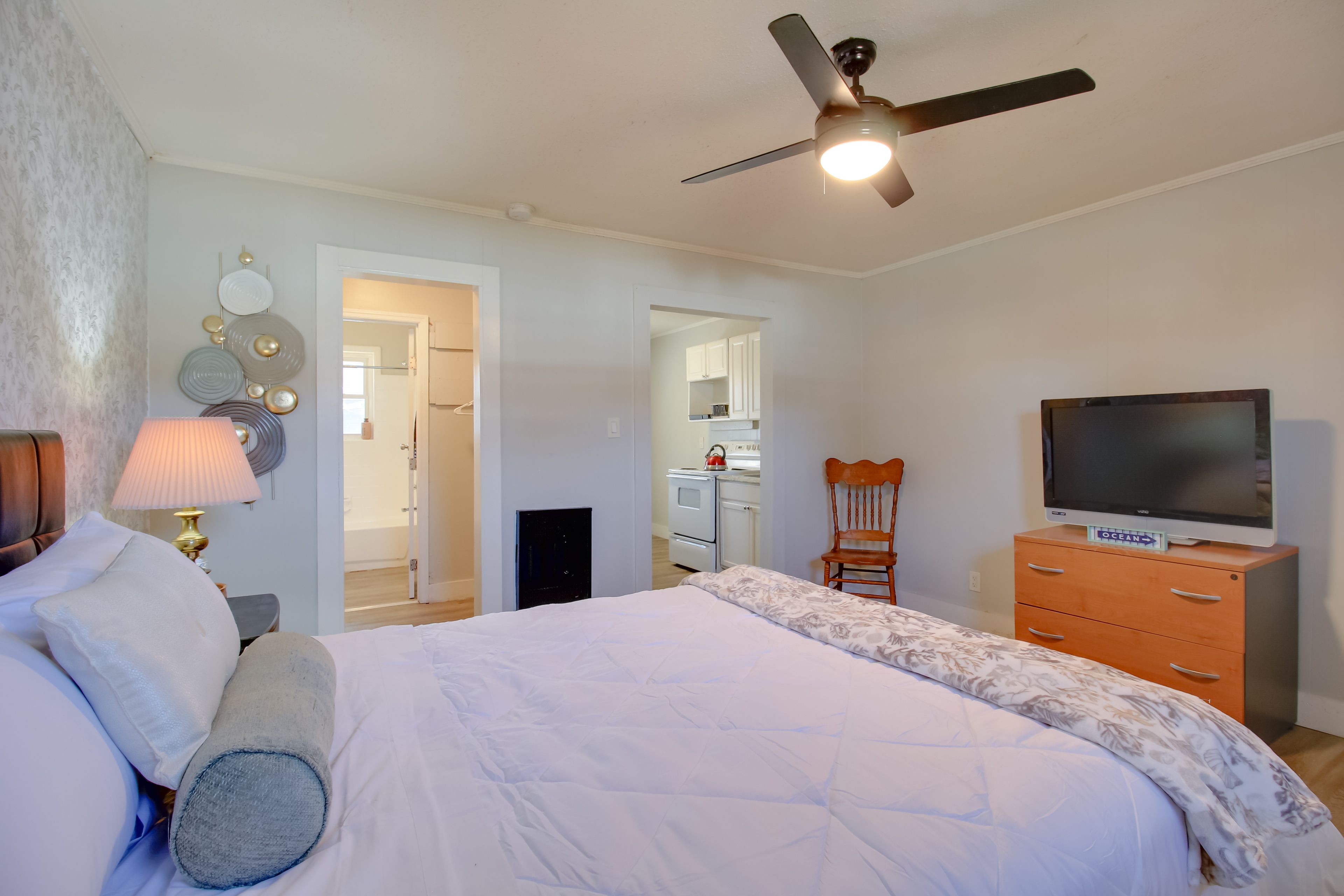 Huntsville Vacation Rental | Studio | 1BA | 120 Sq Ft