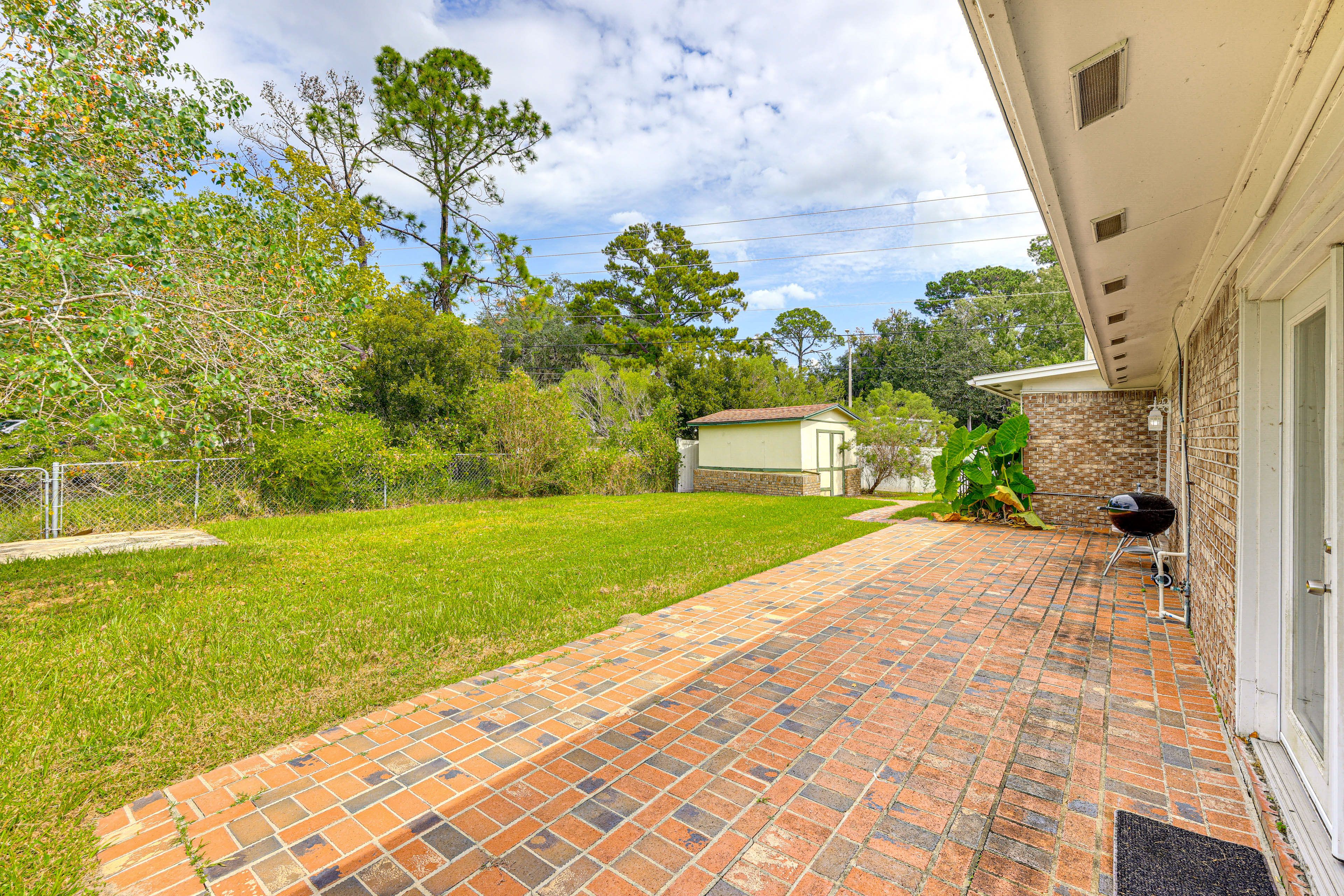 Jacksonville Vacation Rental | 1BR | 1BA | 2 Steps Required | 600 Sq Ft