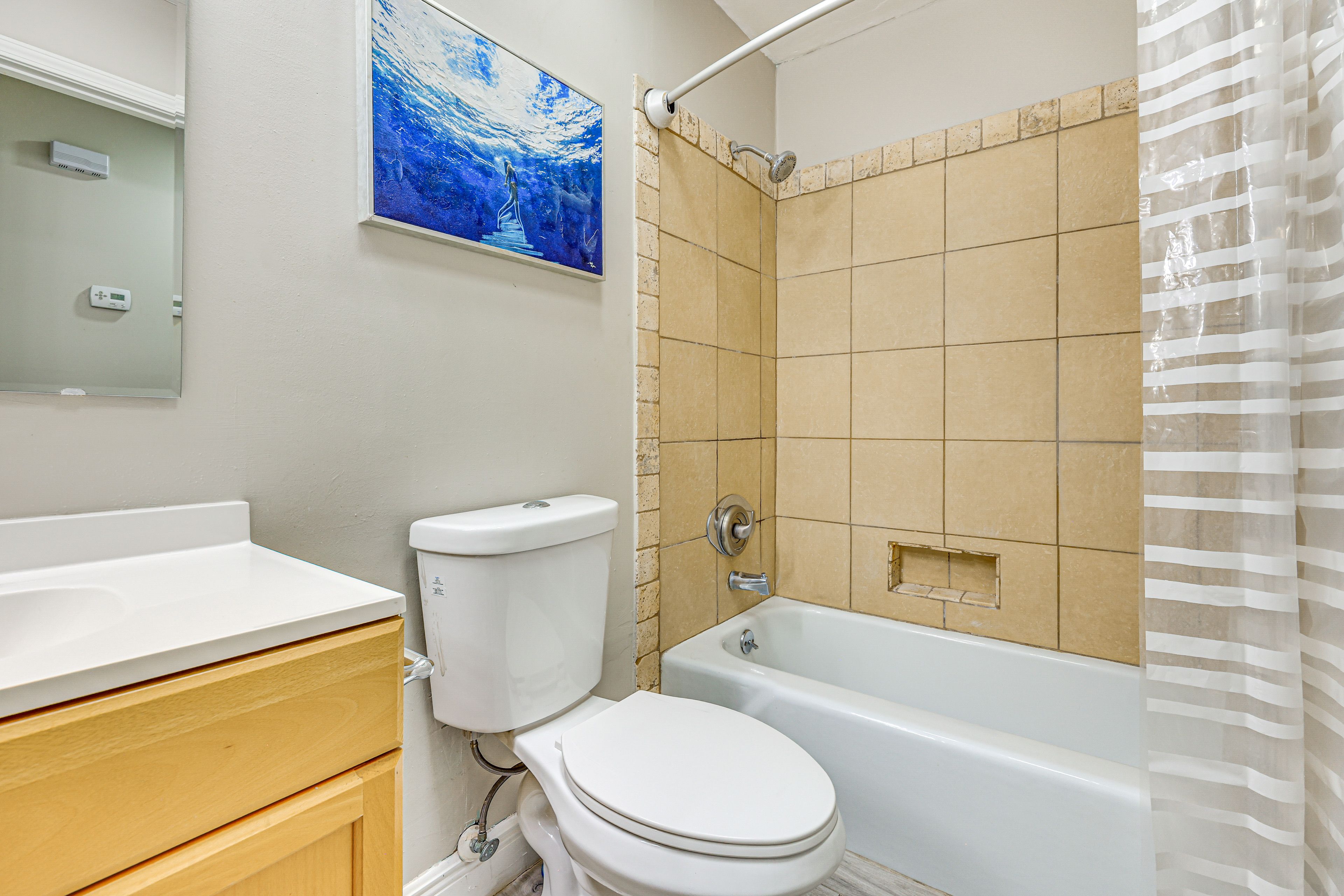 Full Bathroom