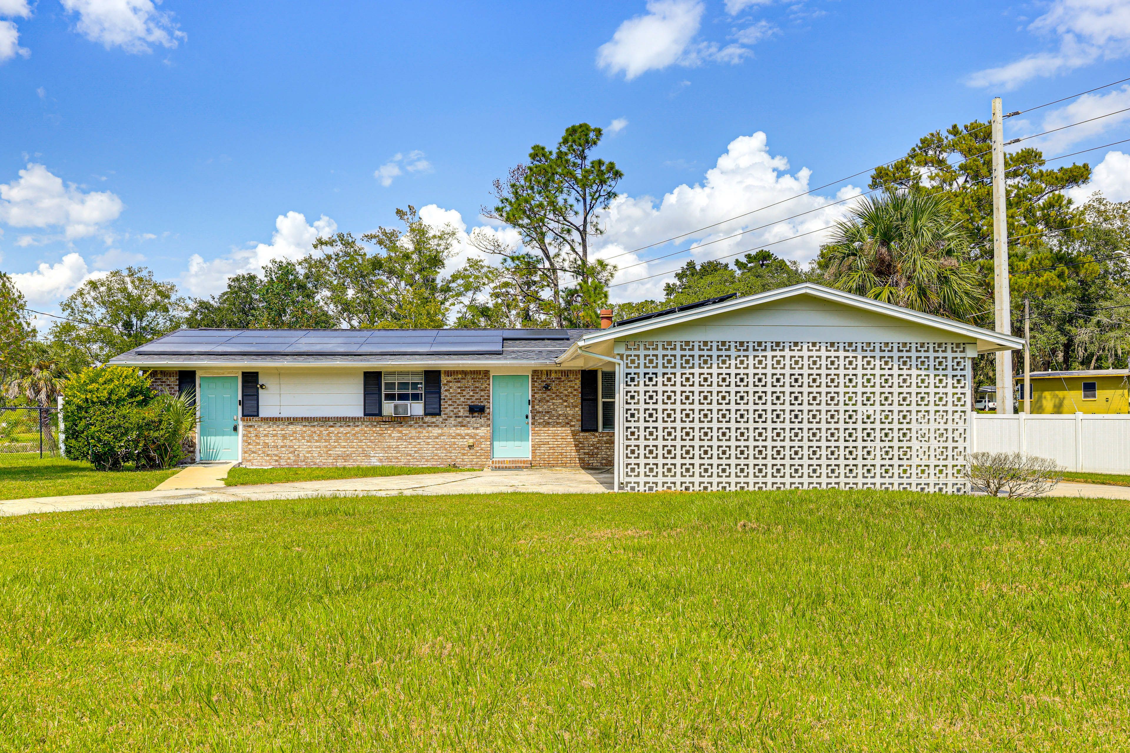 Building Exterior | Additional Rental On-Site