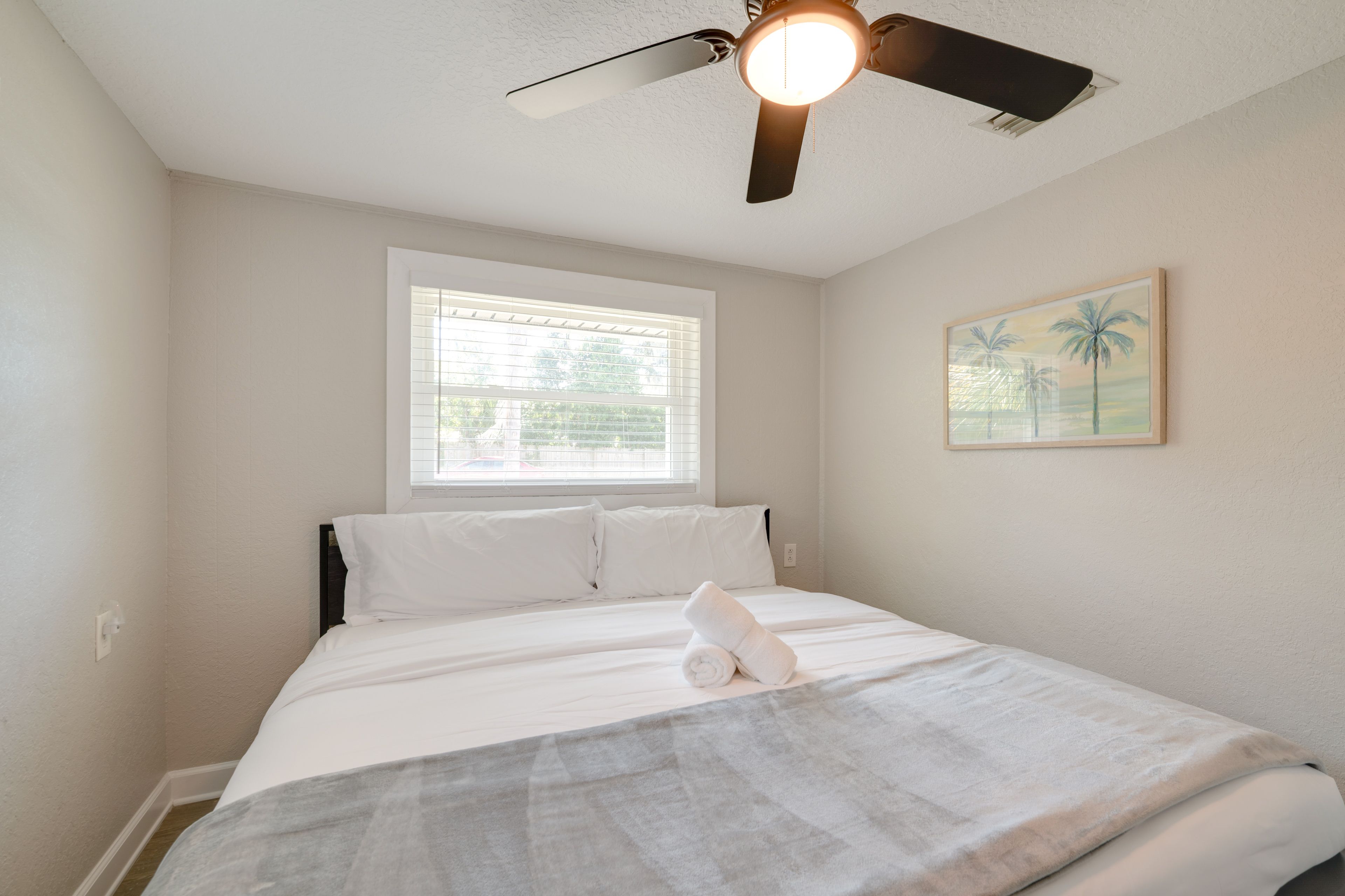 Bedroom 2 | King Bed | Flat-Screen TV