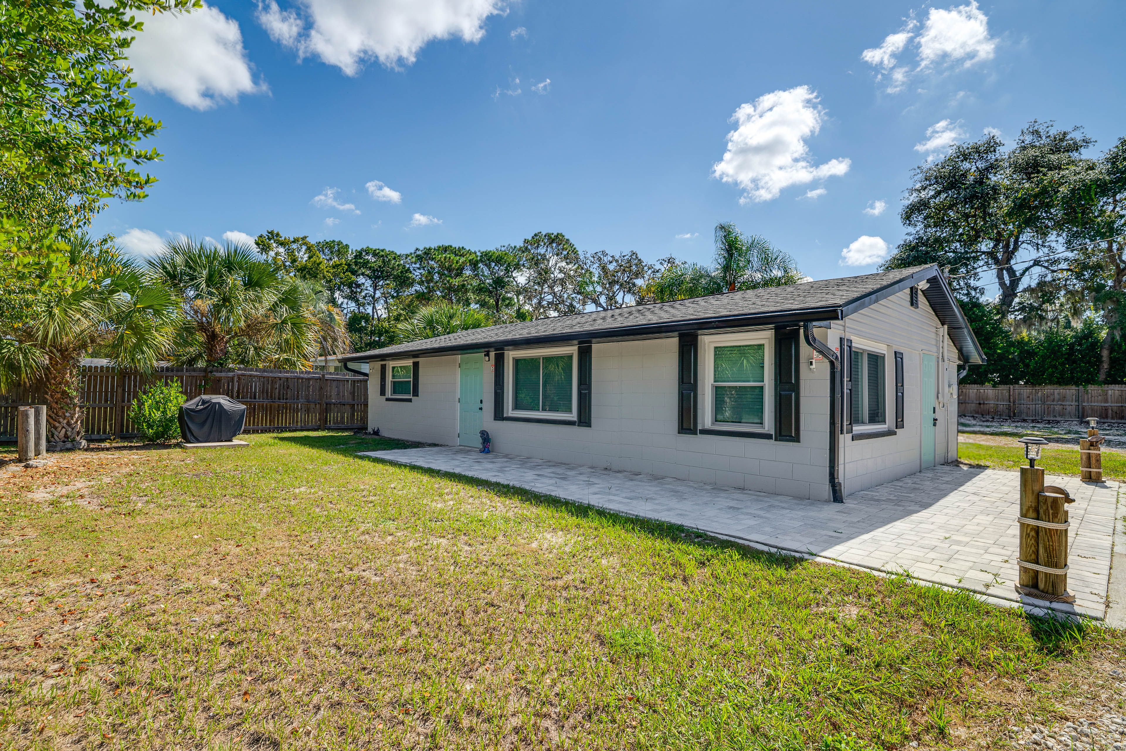 Homosassa Vacation Rental | 2BR | 1BA | 930 Sq Ft | Step-Free Access