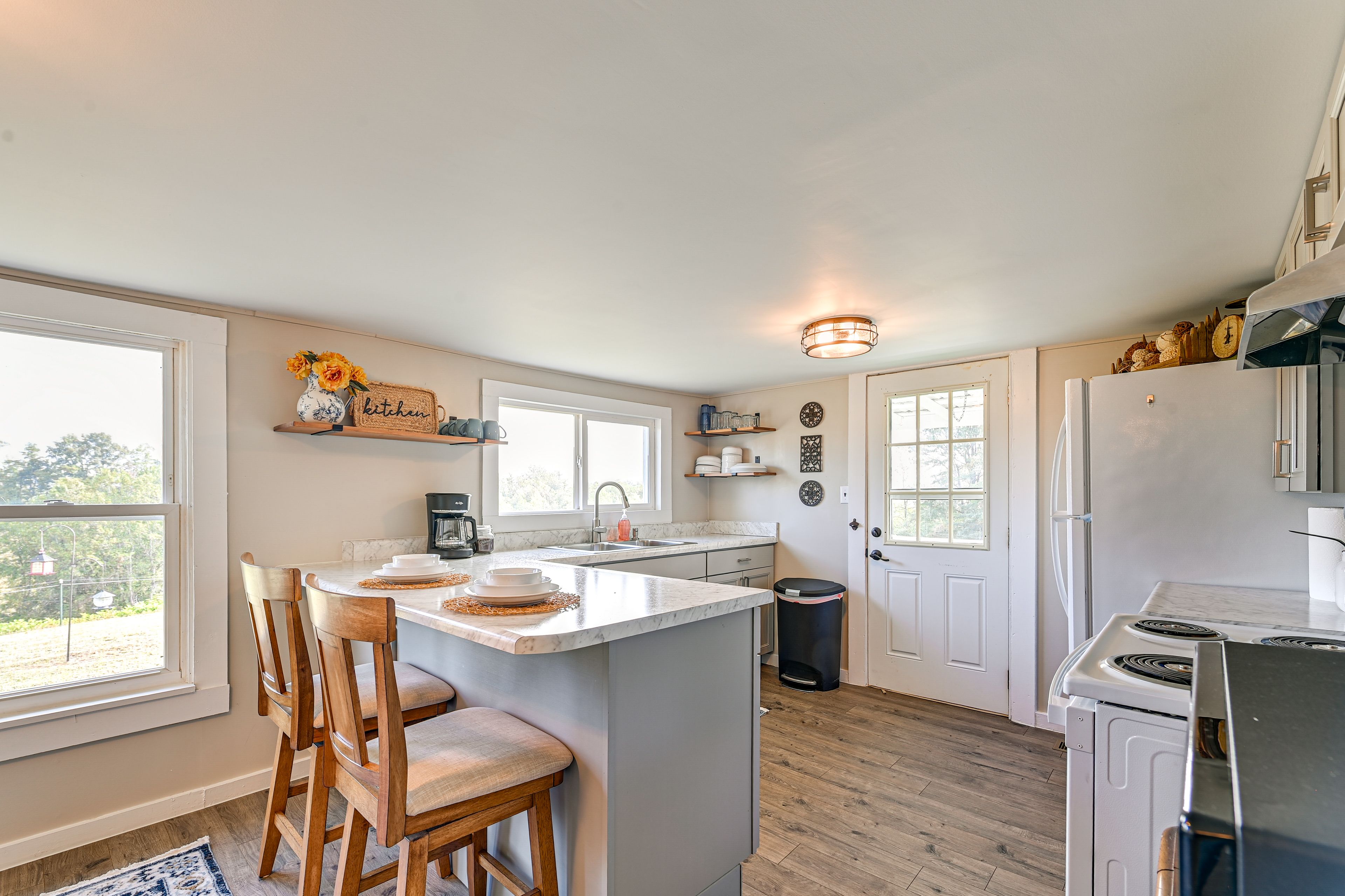 Kitchen | Cooking Basics | Drip Coffee Maker | Microwave | Toaster