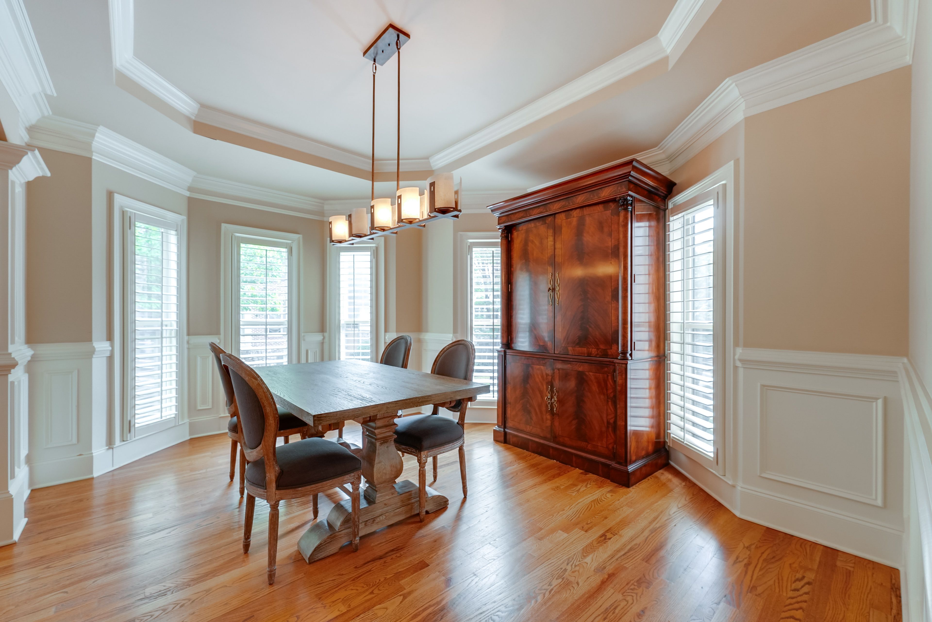 Formal Dining Area | 1st Floor