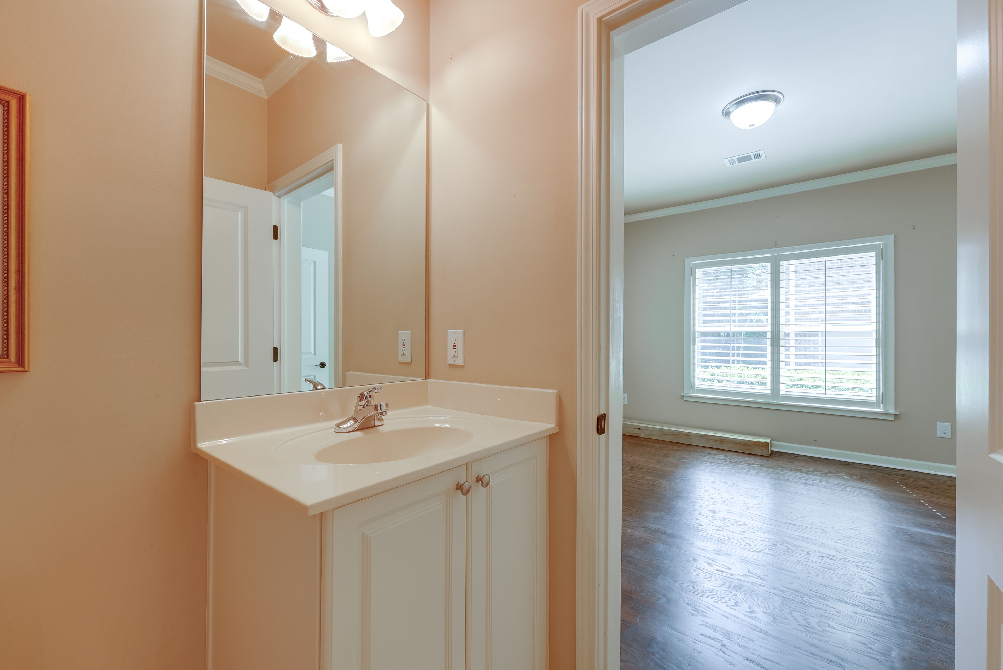 Full Bathroom | Basement