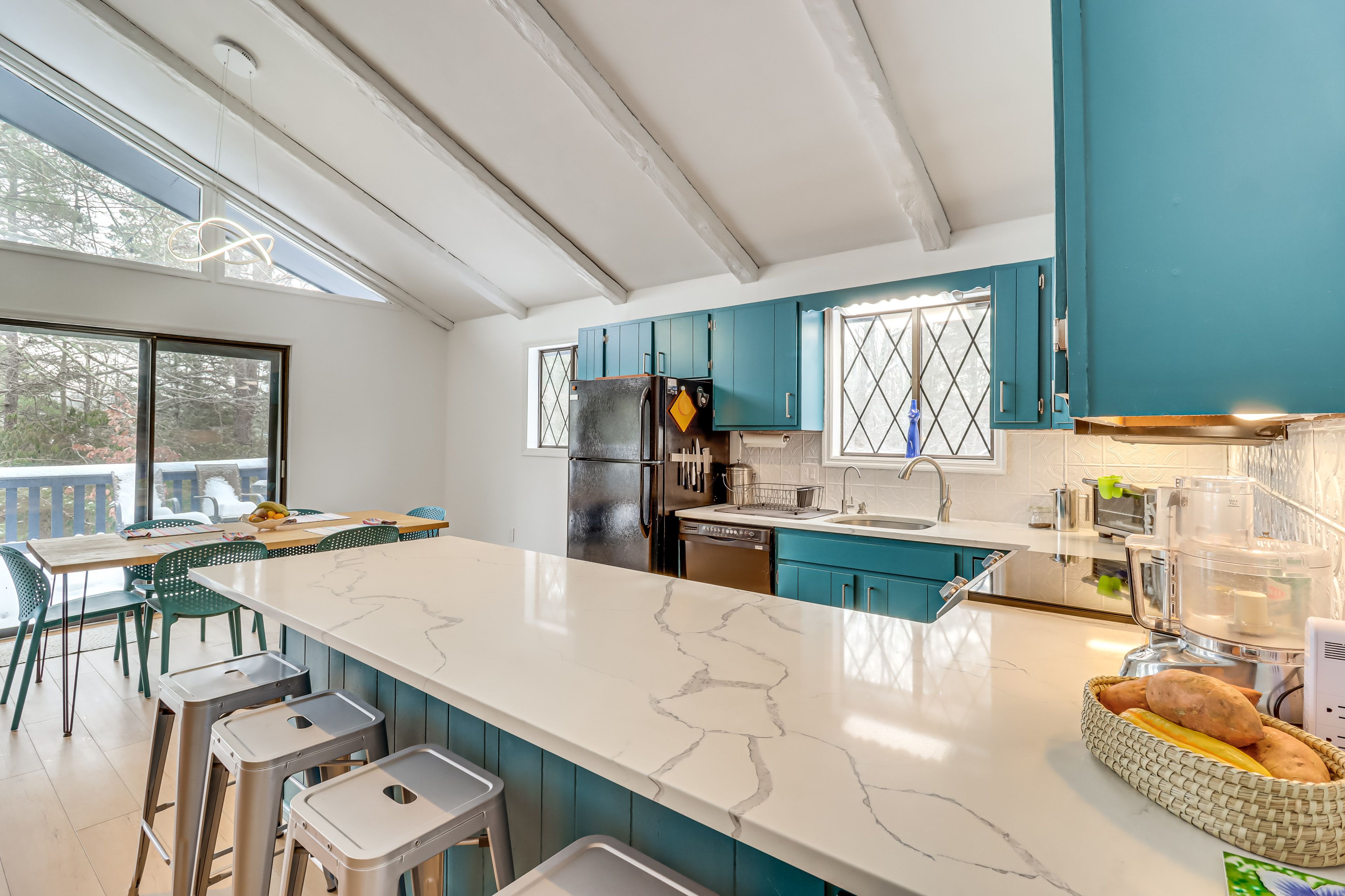 Kitchen | Main Level | Keurig Coffee Maker | Dishwasher