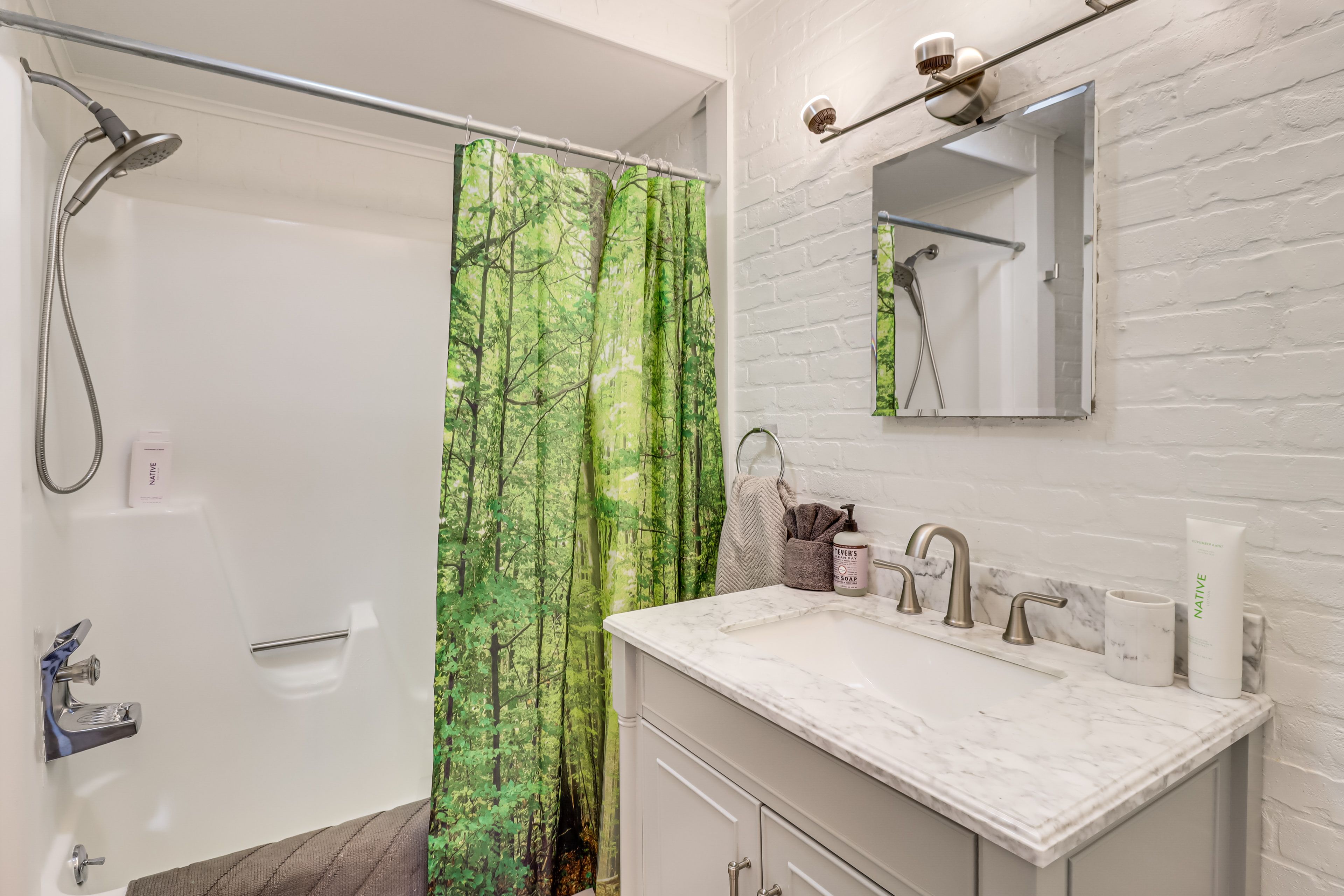 Full Bathroom | Lower Level | Complimentary Toiletries