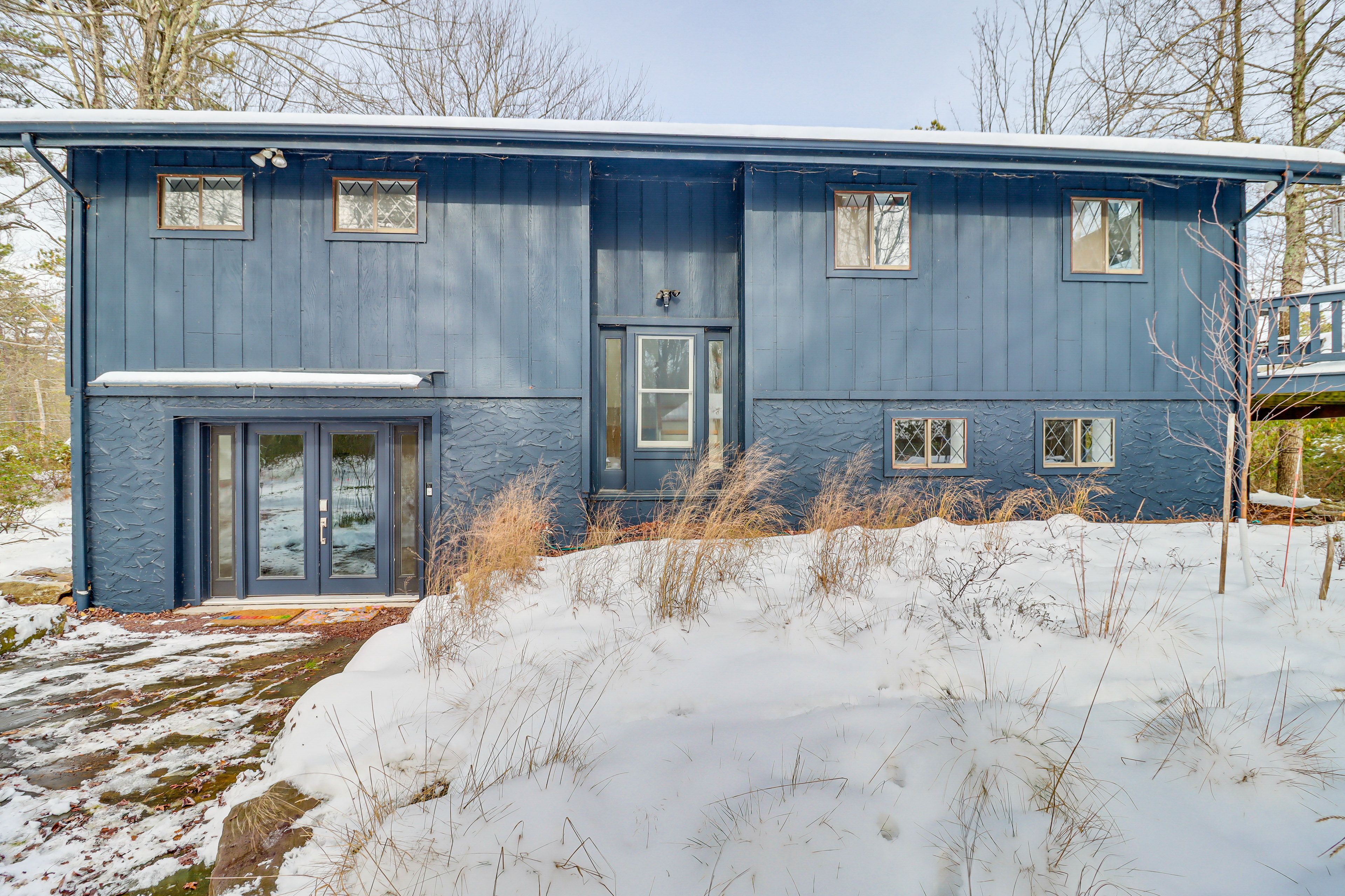 Parking | Driveway (3 Vehicles) | No Street Parking