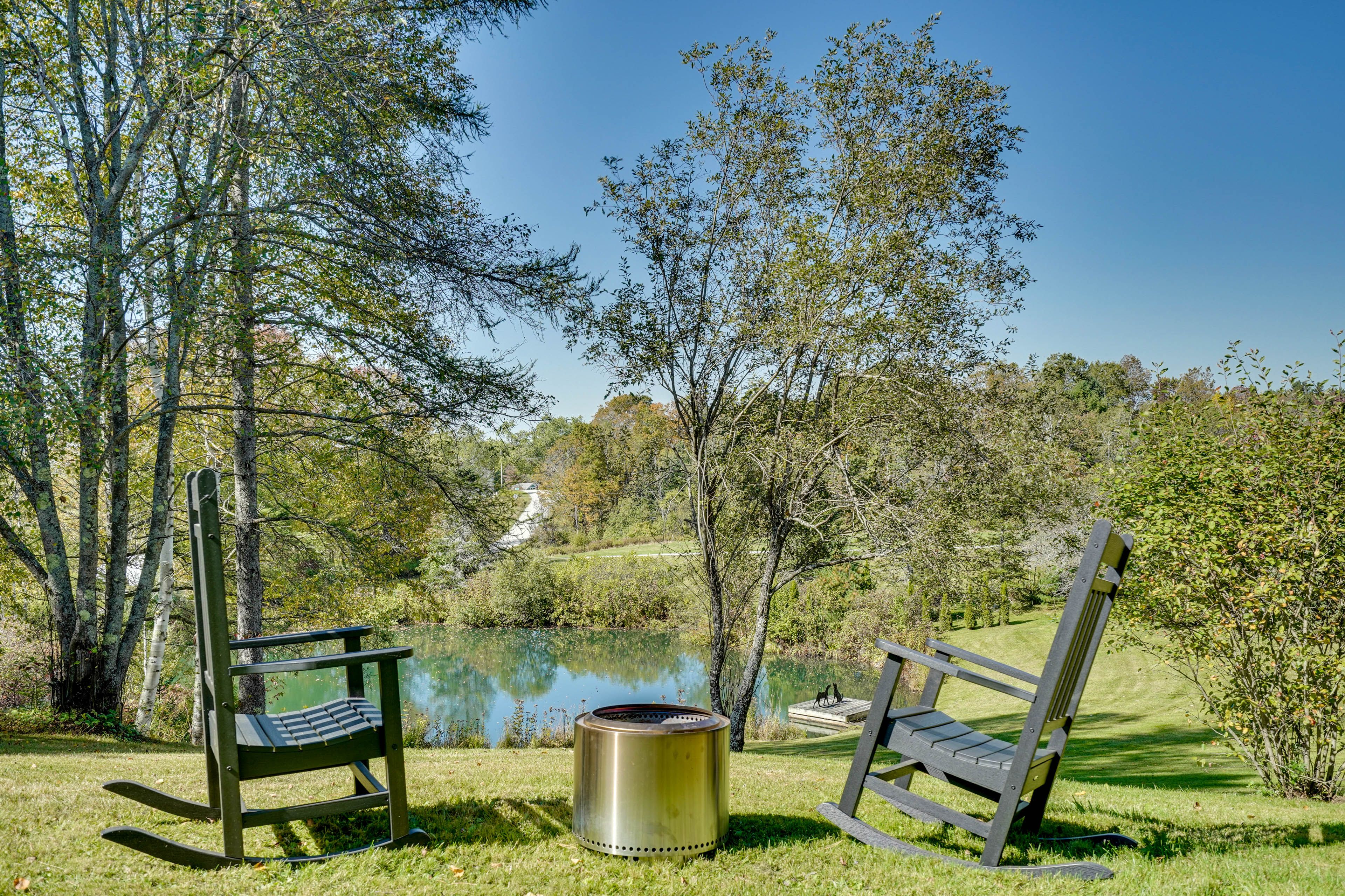 Yard | Fire Pit | Private Pond
