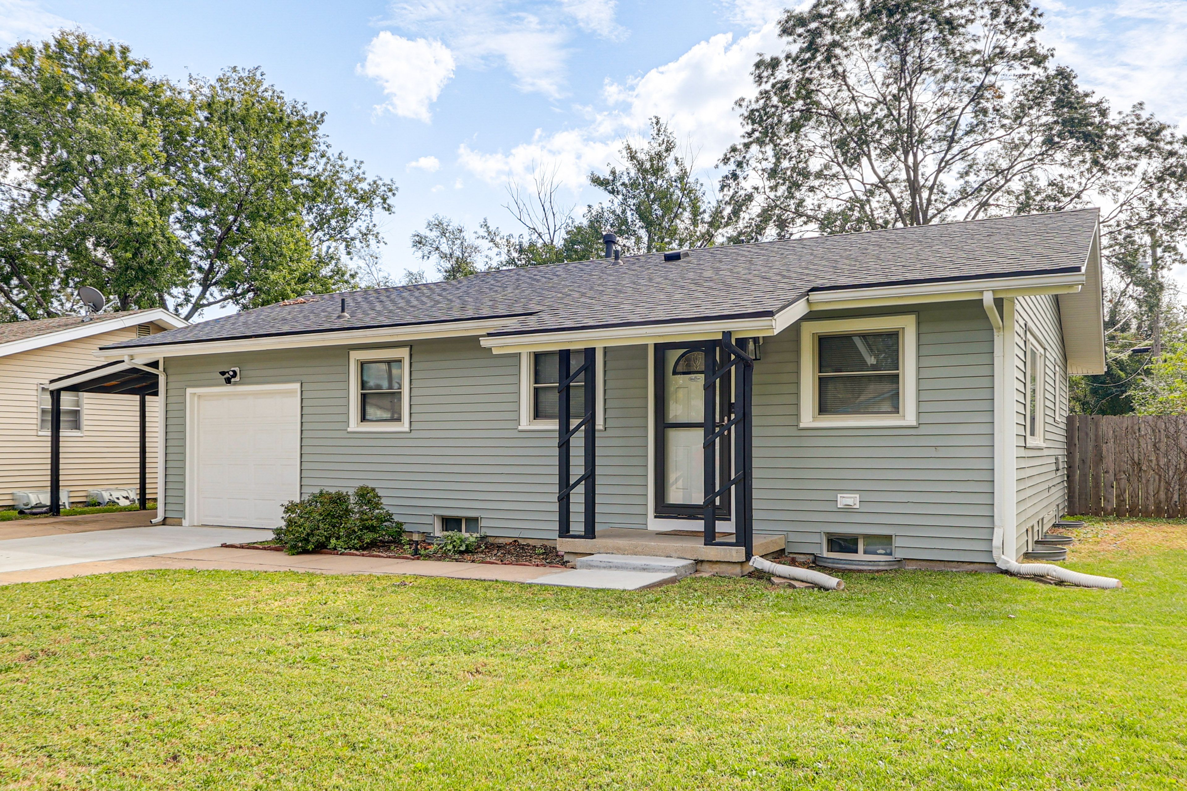 Wichita Vacation Rental | 3BR | 1BA | Stairs Required | 900 Sq Ft