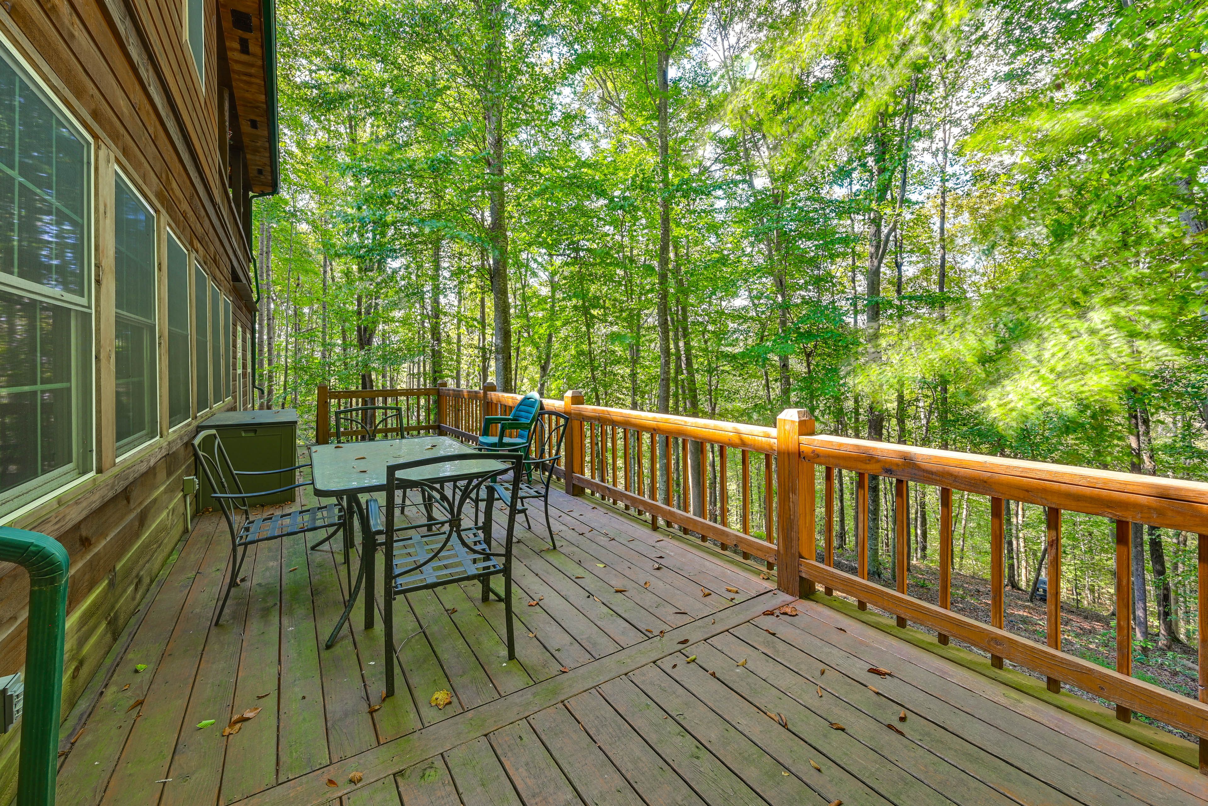 Lower Deck | Dining Table