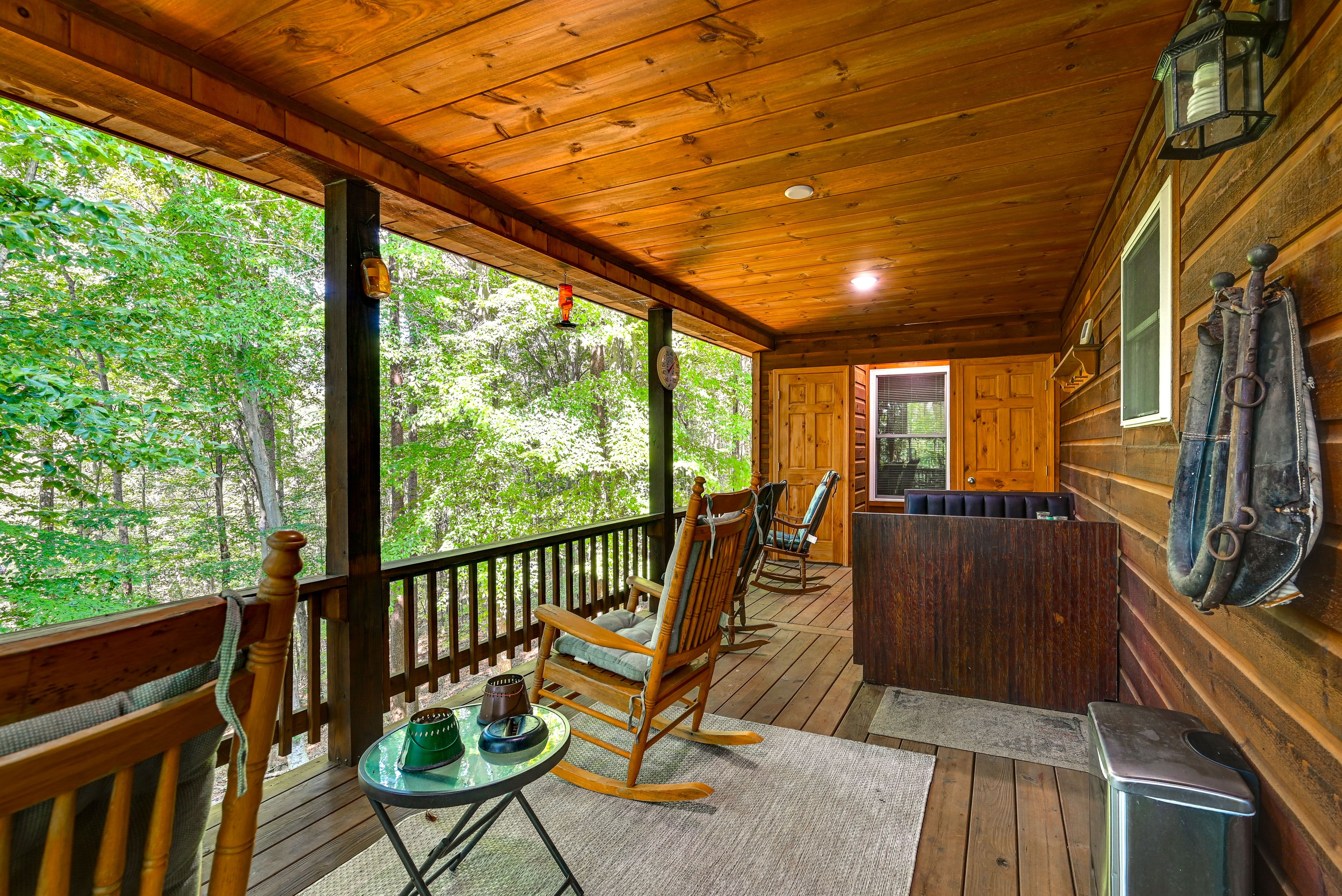 Upper Deck | Dining Booth