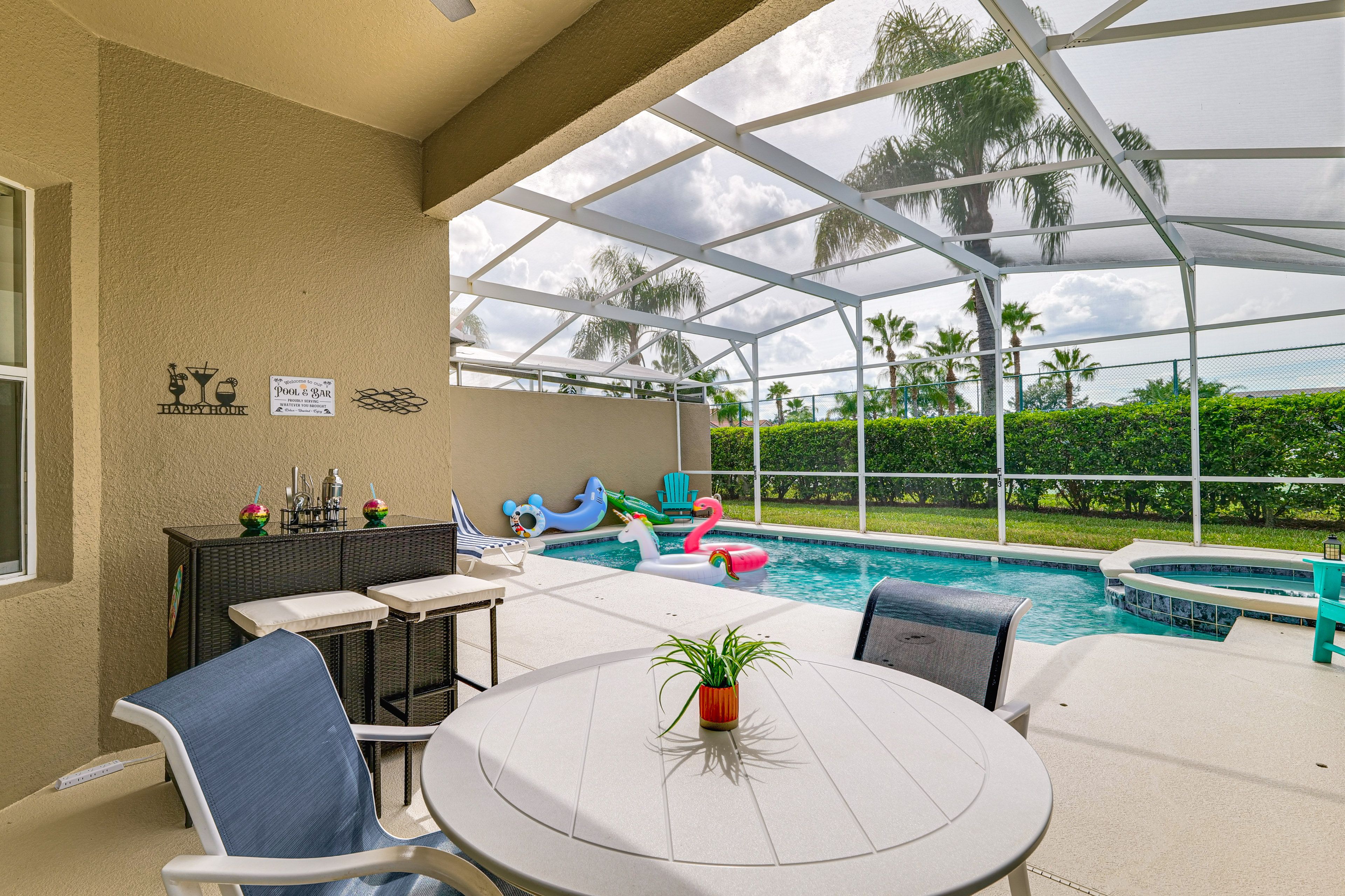 Screened Lanai | Gas Grill