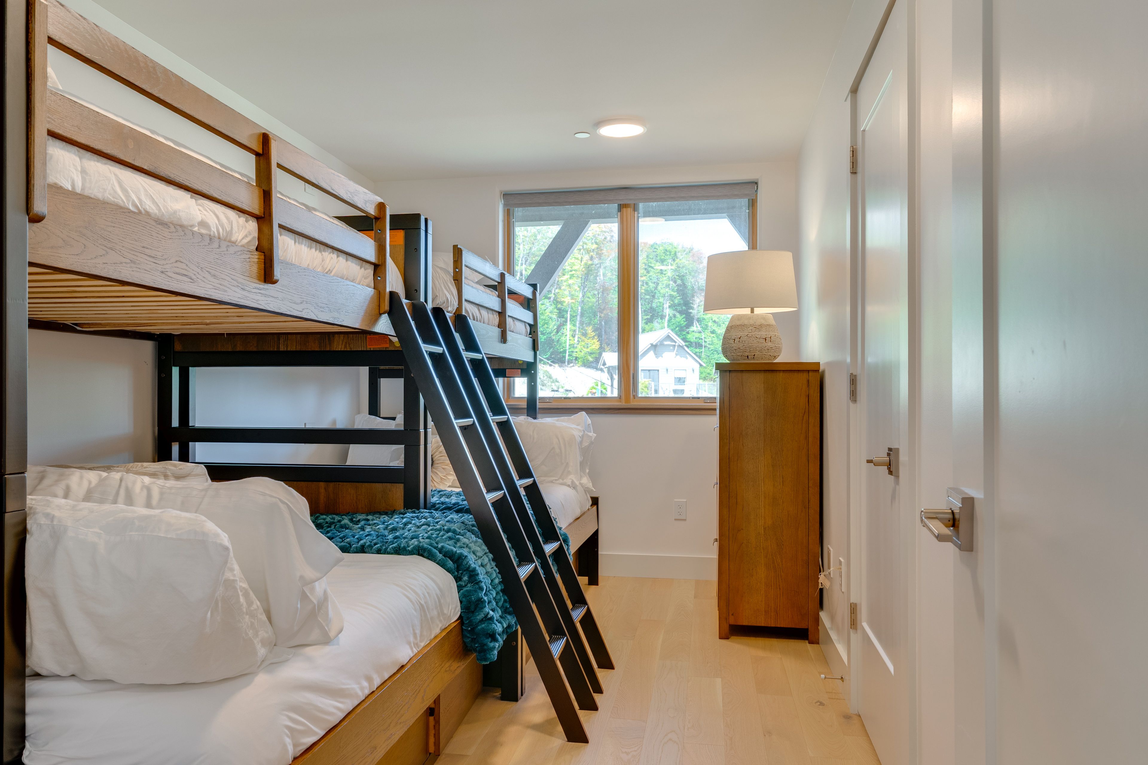 Bedroom 4 | 2 Twin/Full Bunk Beds