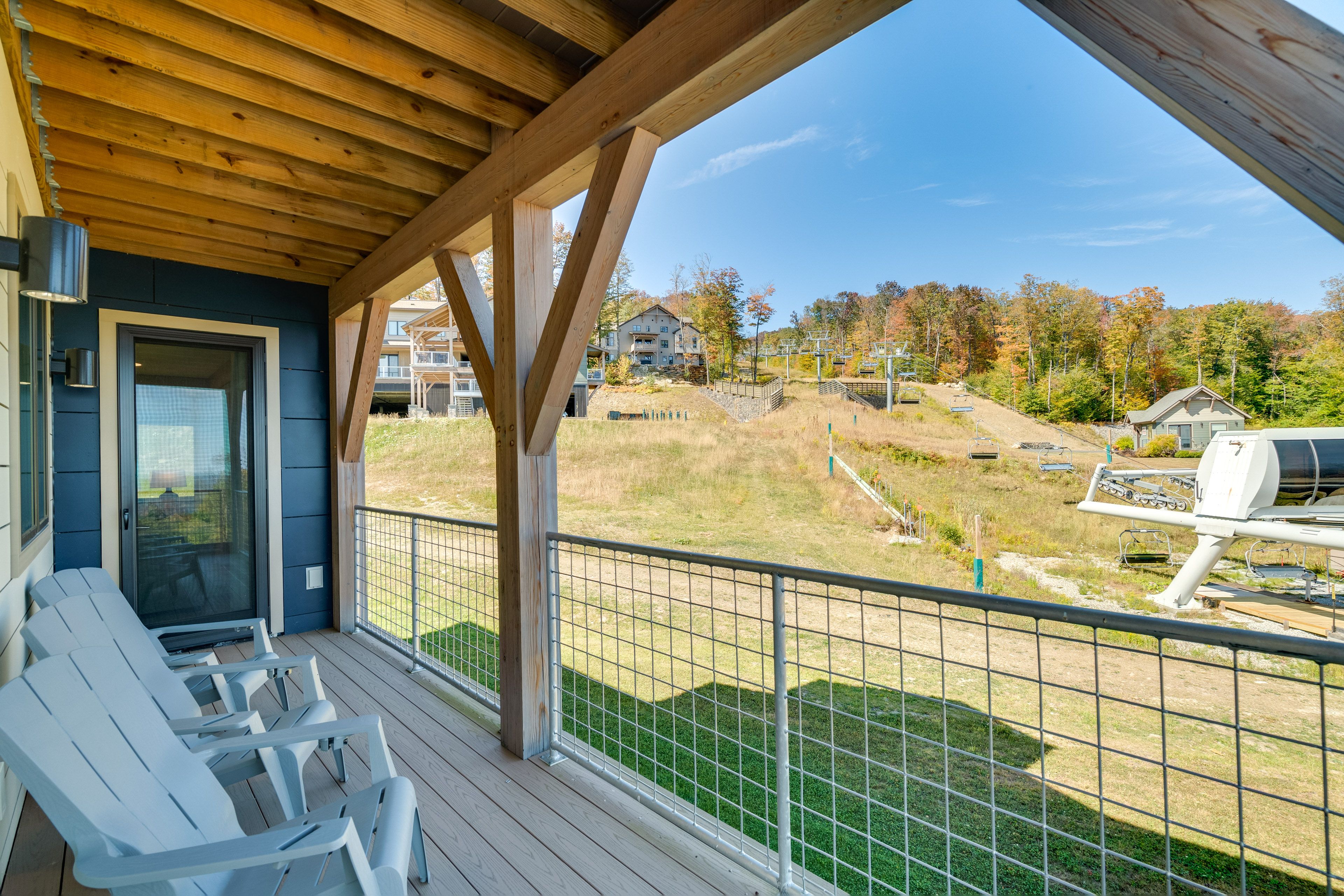 Balcony | Outdoor Seating