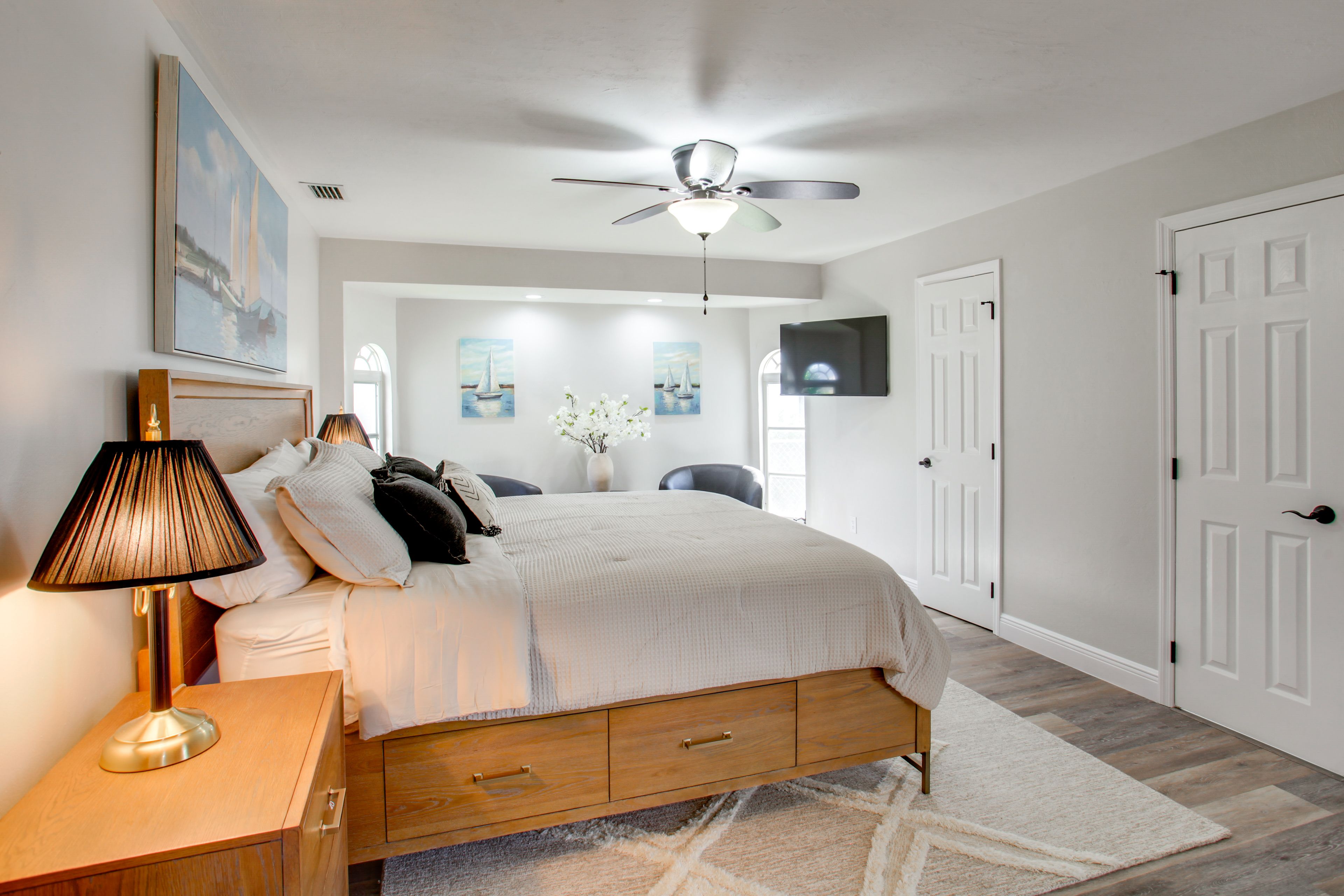 Bedroom 1 | King Bed | Linens Provided | En-Suite Bathroom