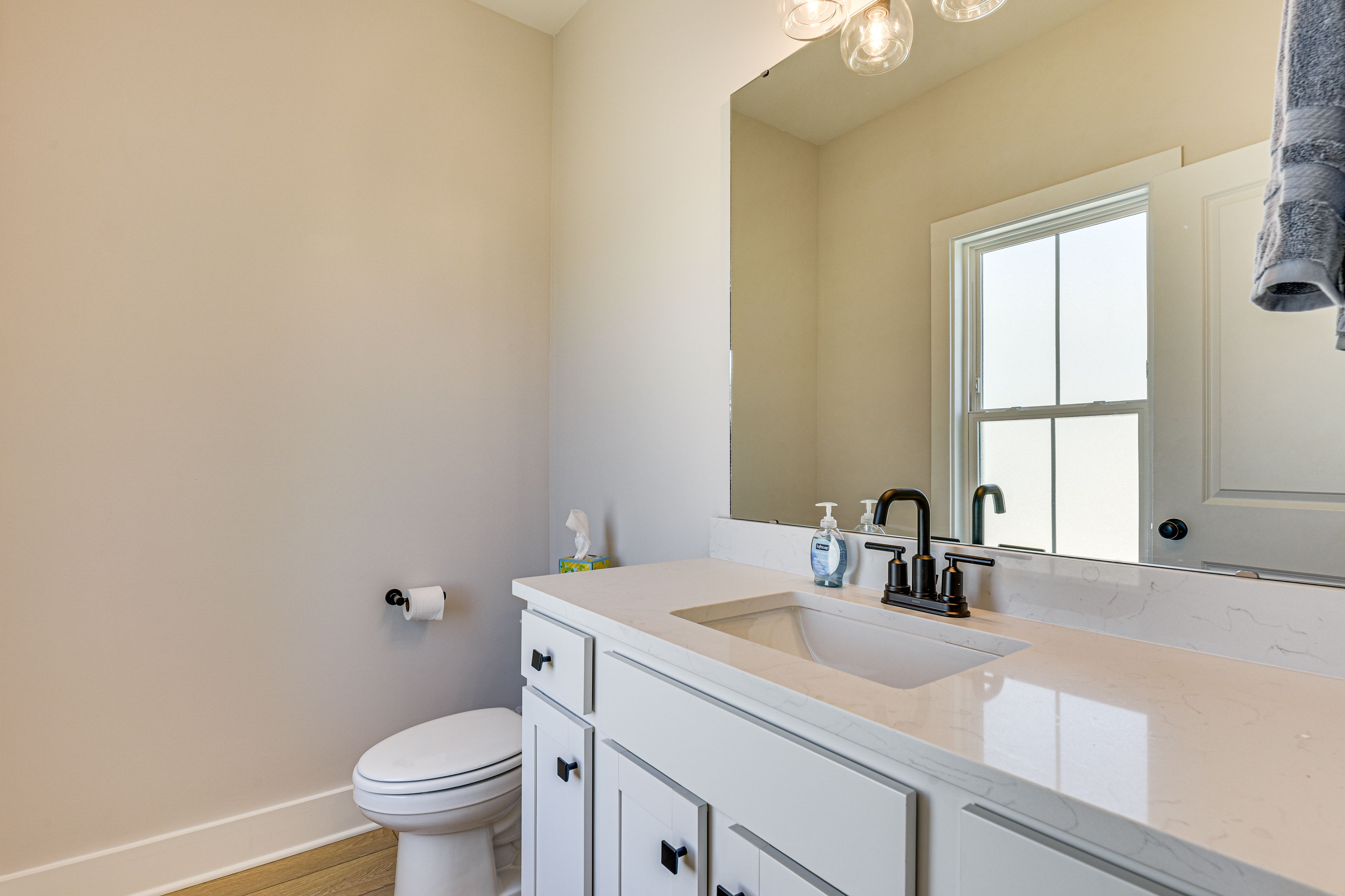 Half Bathroom | 1st Floor