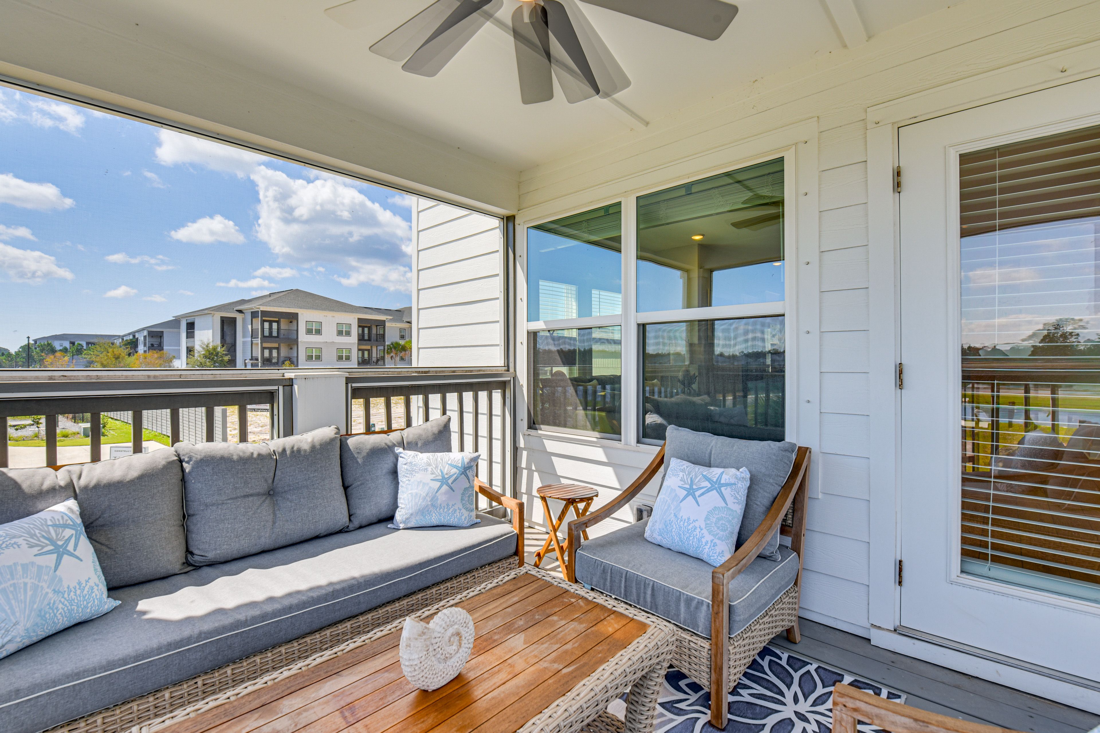 Screened-In Balcony