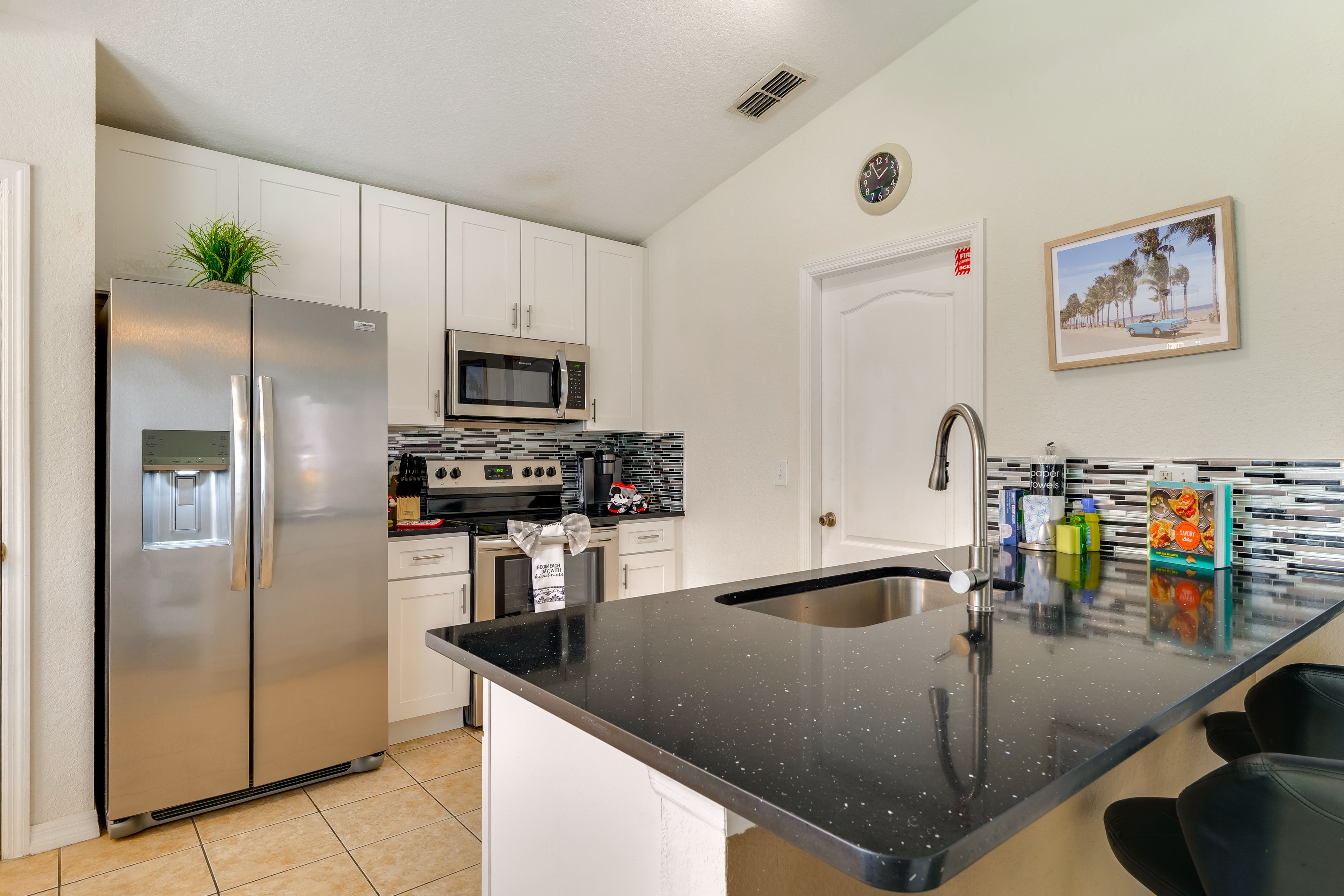 Kitchen | Keurig Coffee Maker | Dishwasher | Cooking Basics