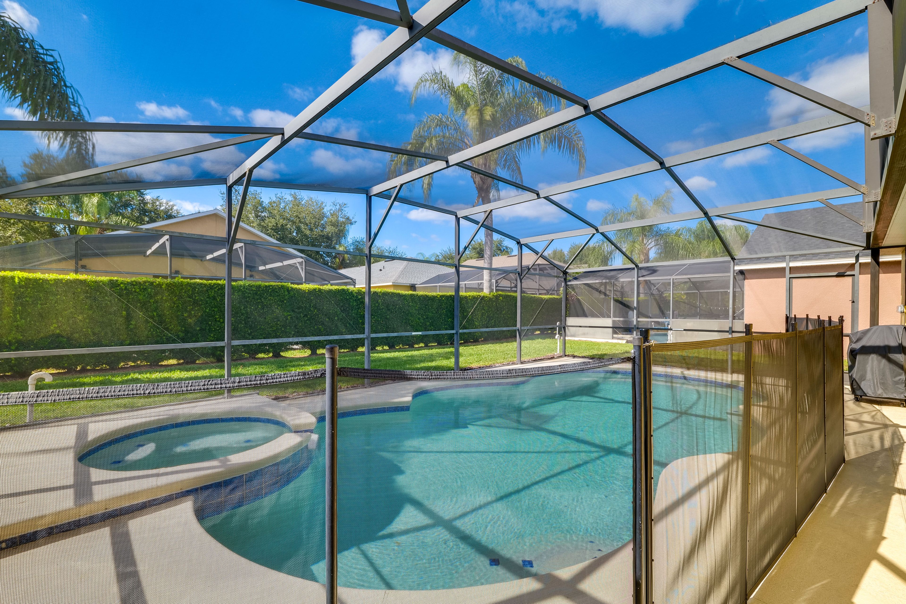 Private Pool & Hot Tub