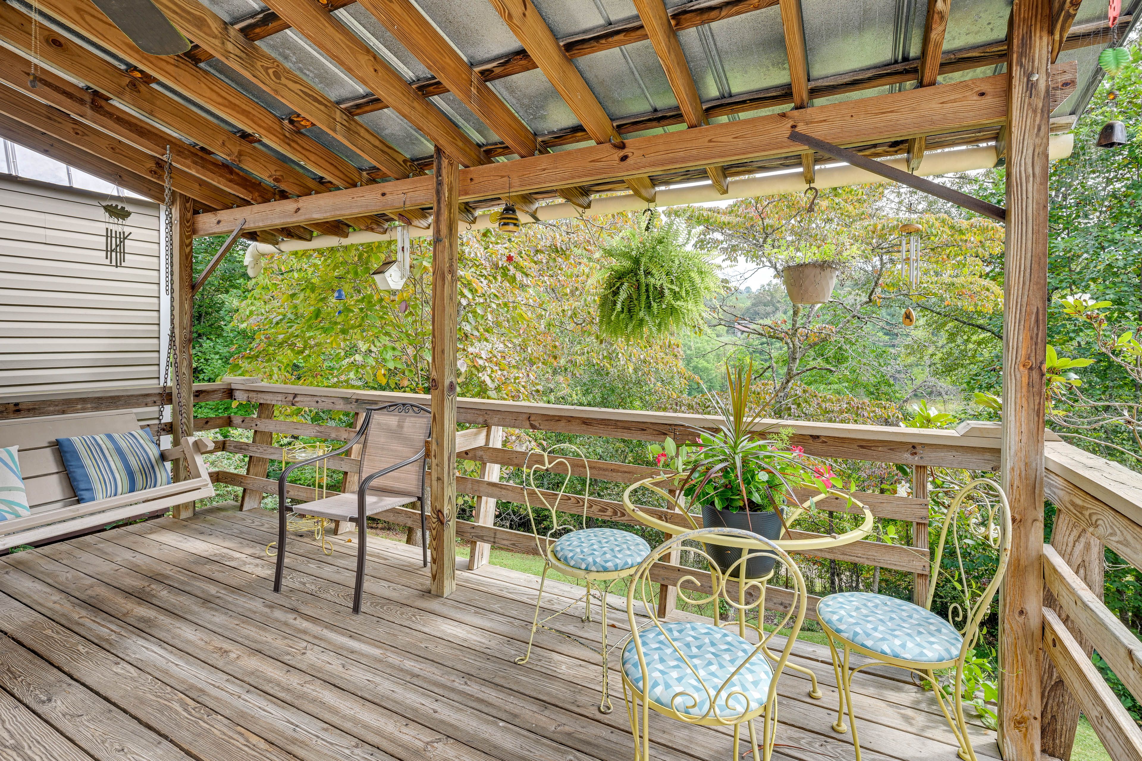 Franklin Vacation Rental | 3BR | 2BA | 1,800 Sq Ft | Step-Free Access