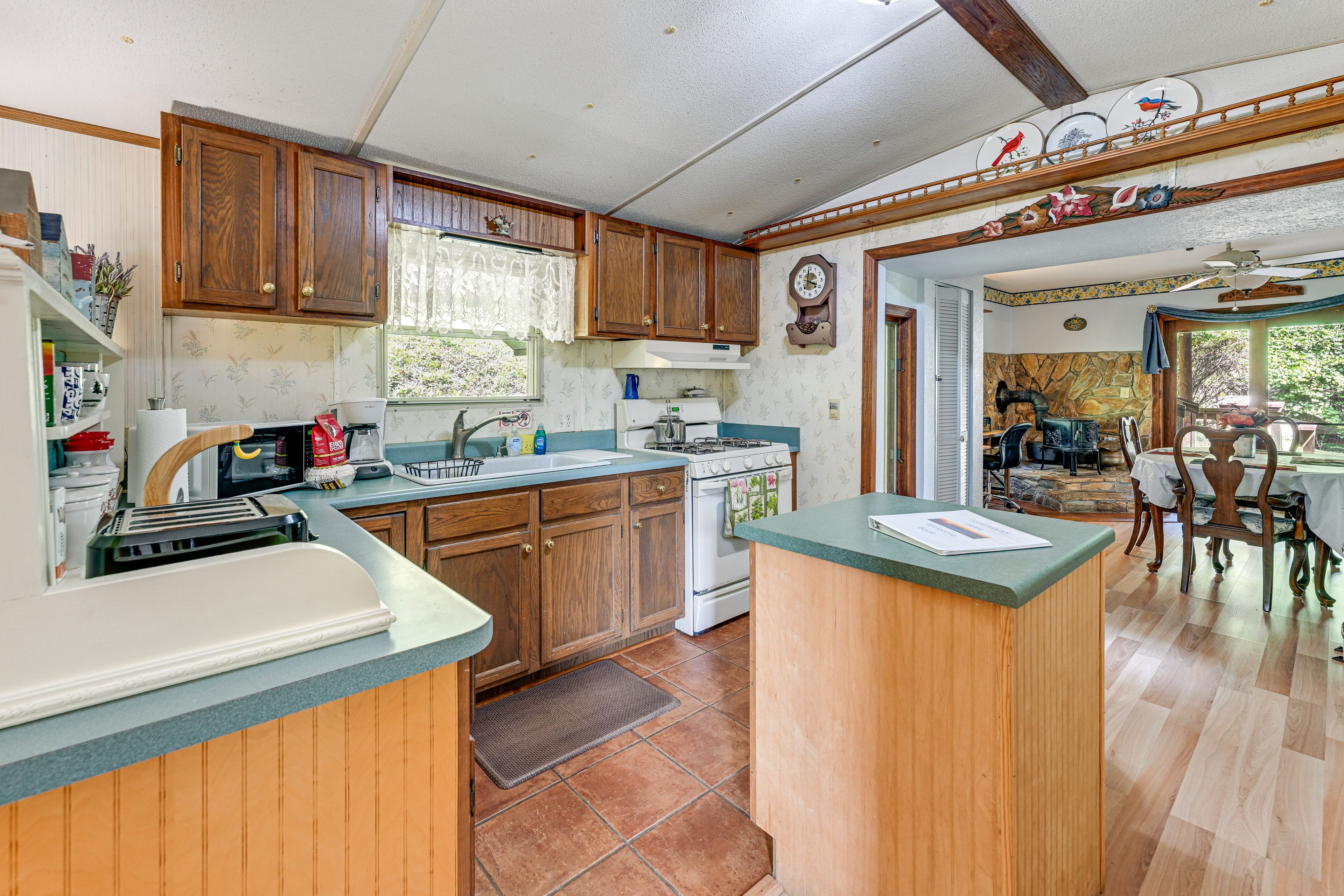 Kitchen | Cooking Basics | Drip Coffee Maker | Microwave | Toaster