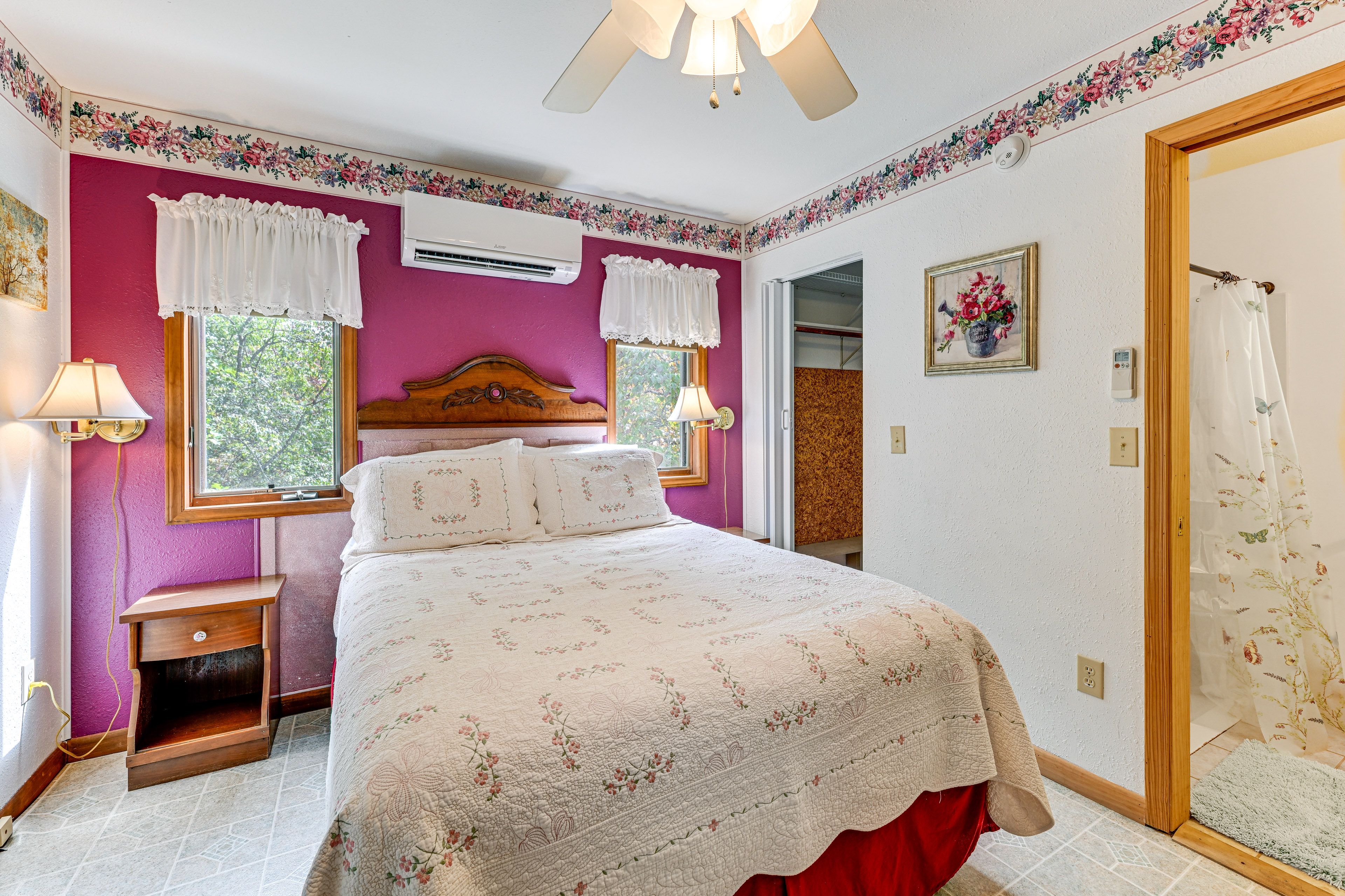 Bedroom 2 | Queen Bed | En-Suite Bathroom