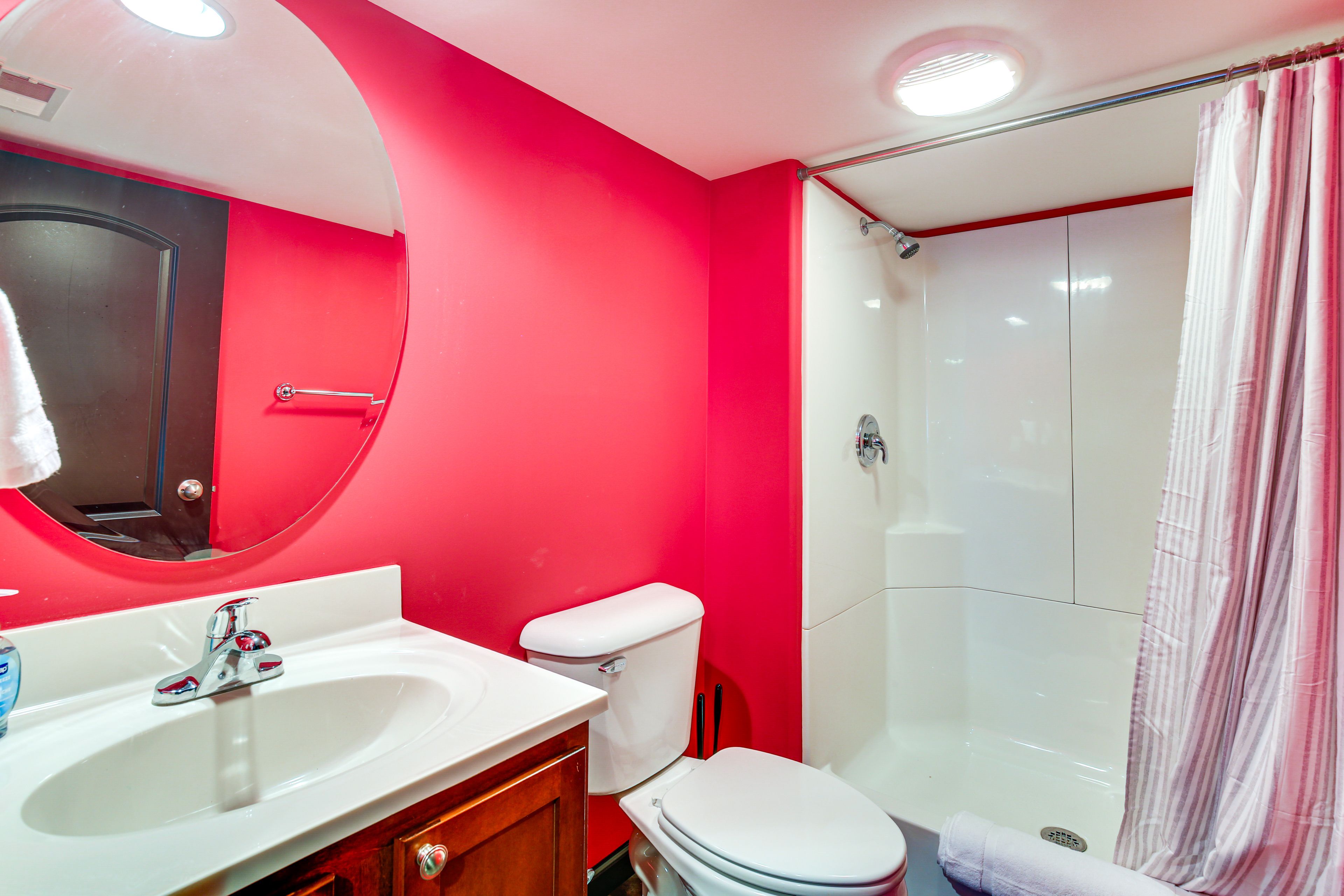 Full Bathroom | Basement