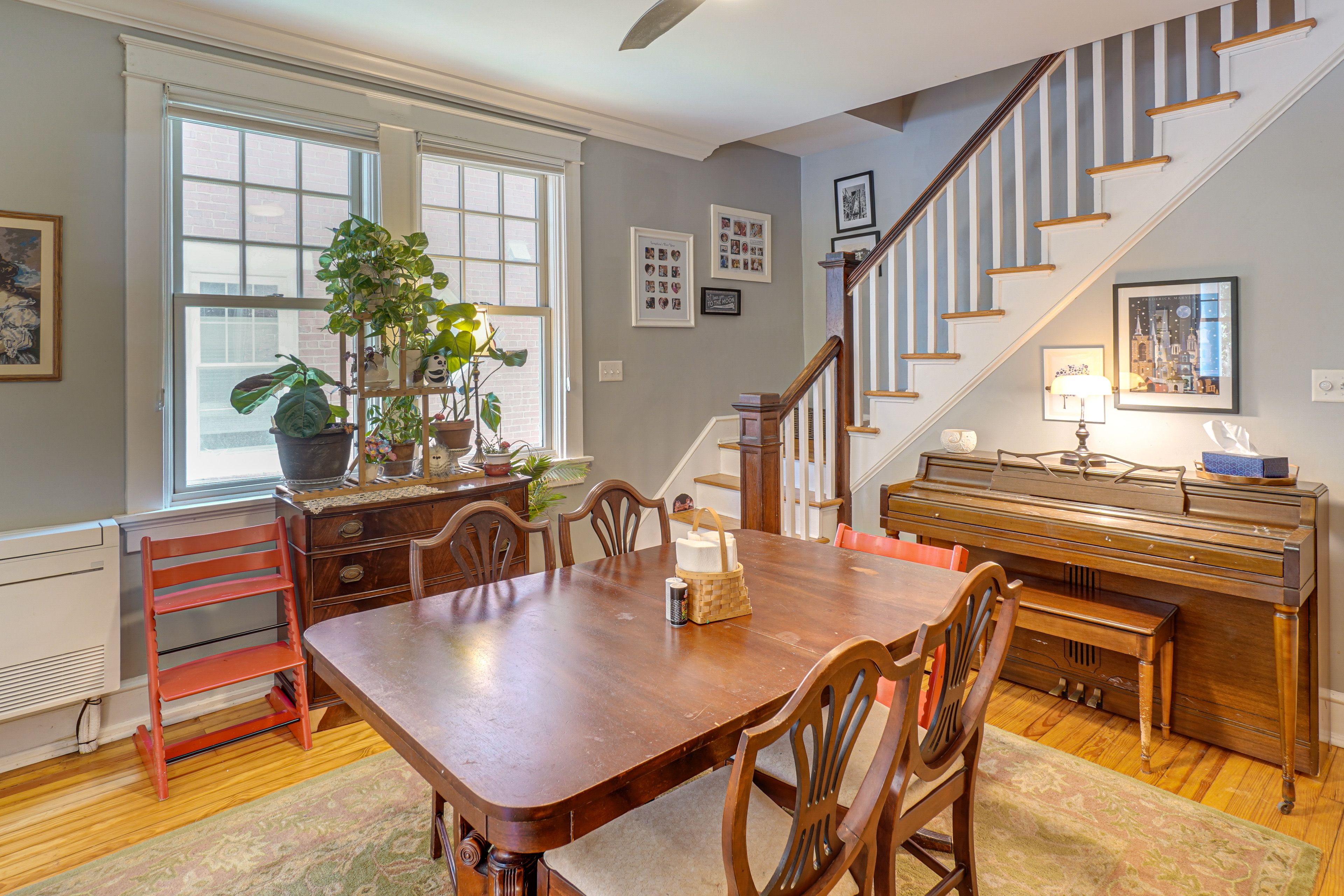 Dining Area | Main Level | Dining Table | Dishware/Flatware