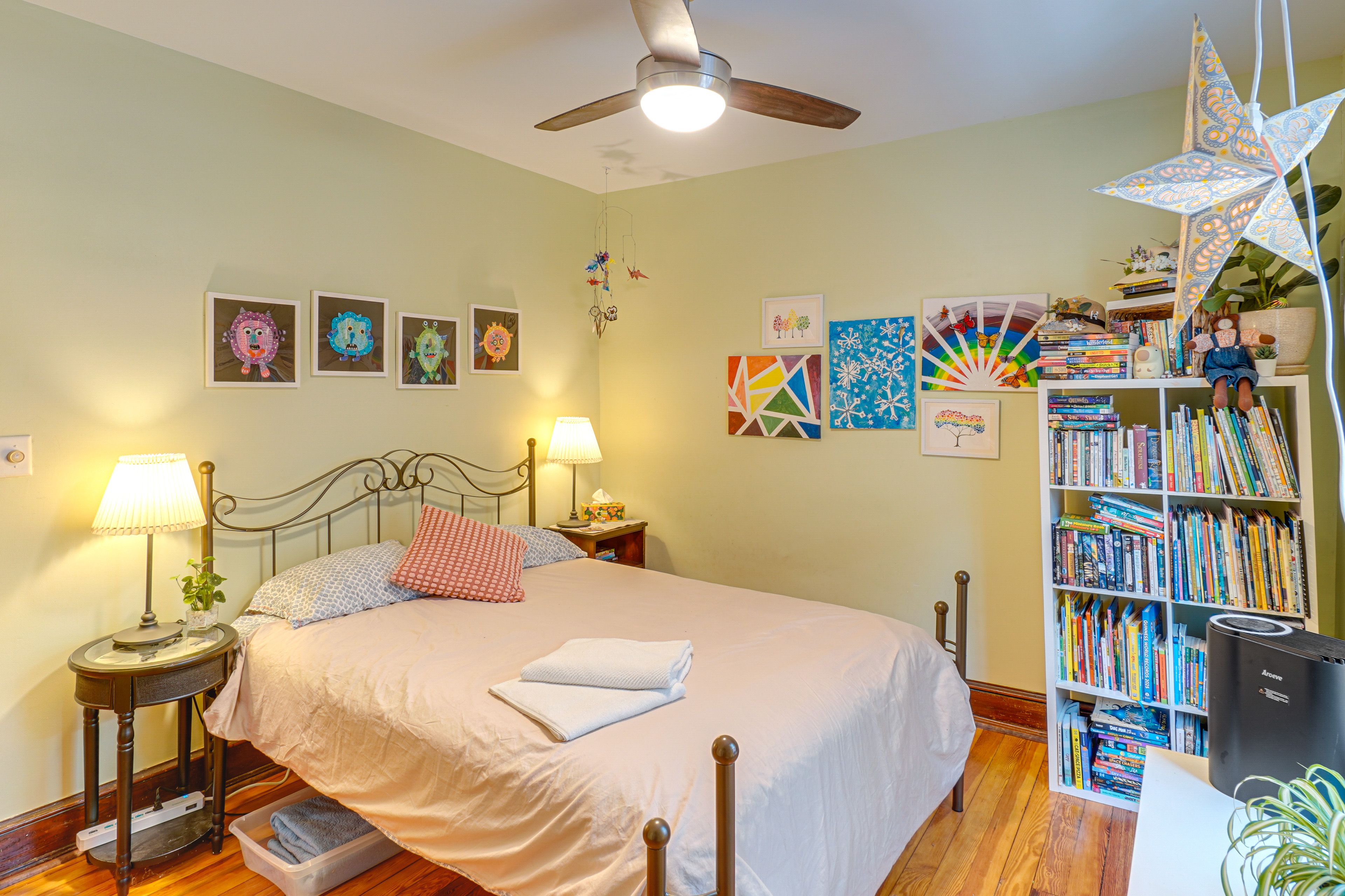 Bedroom 2 | Upper Level | Queen Bed