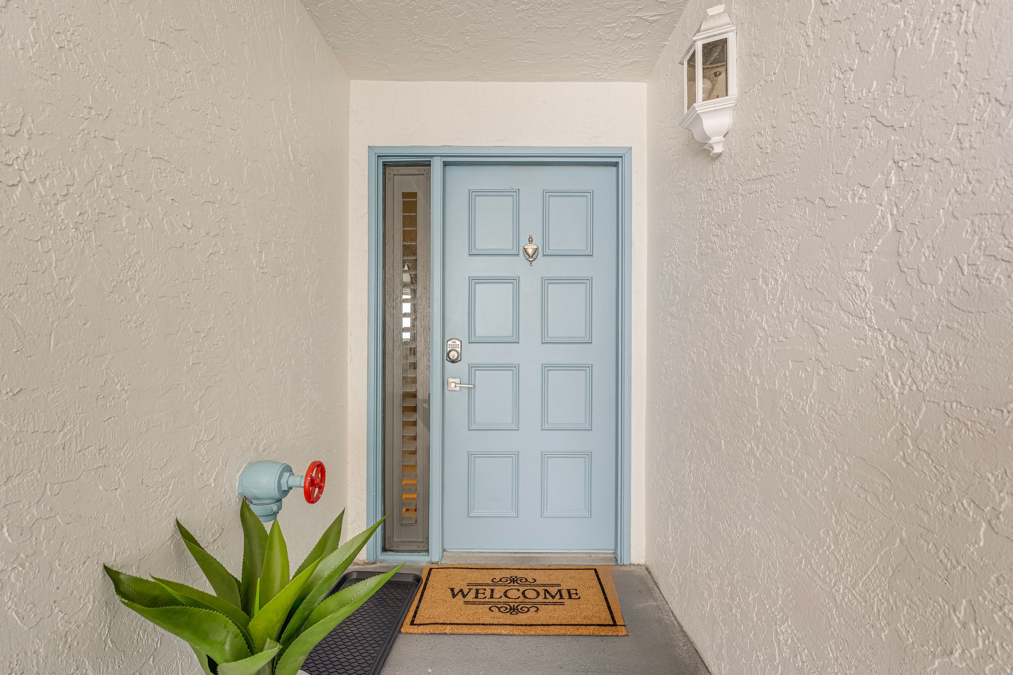 Condo Entrance | 5th-Floor Unit