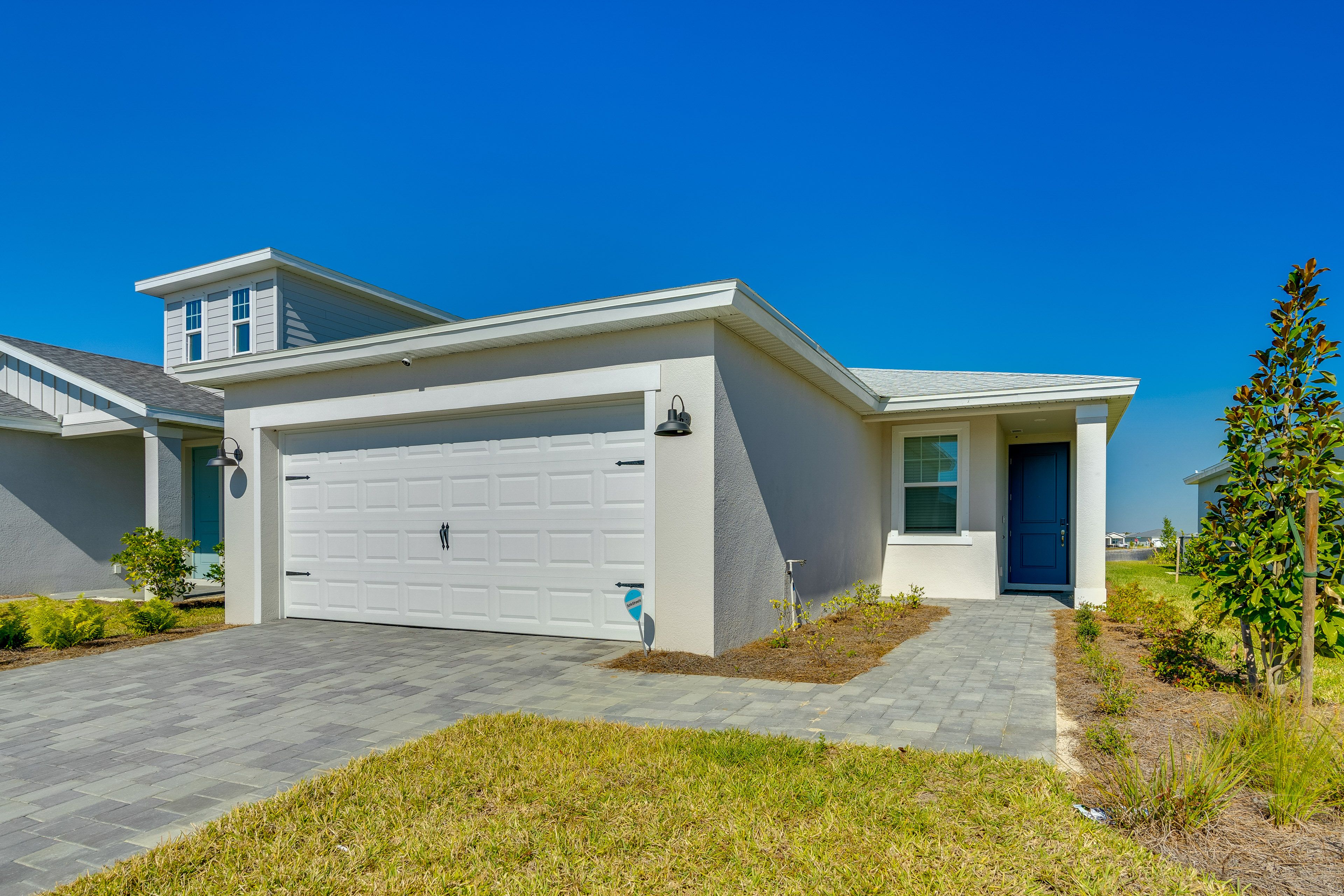 Parking | Garage (2 Vehicles) | Driveway (2 Vehicles)