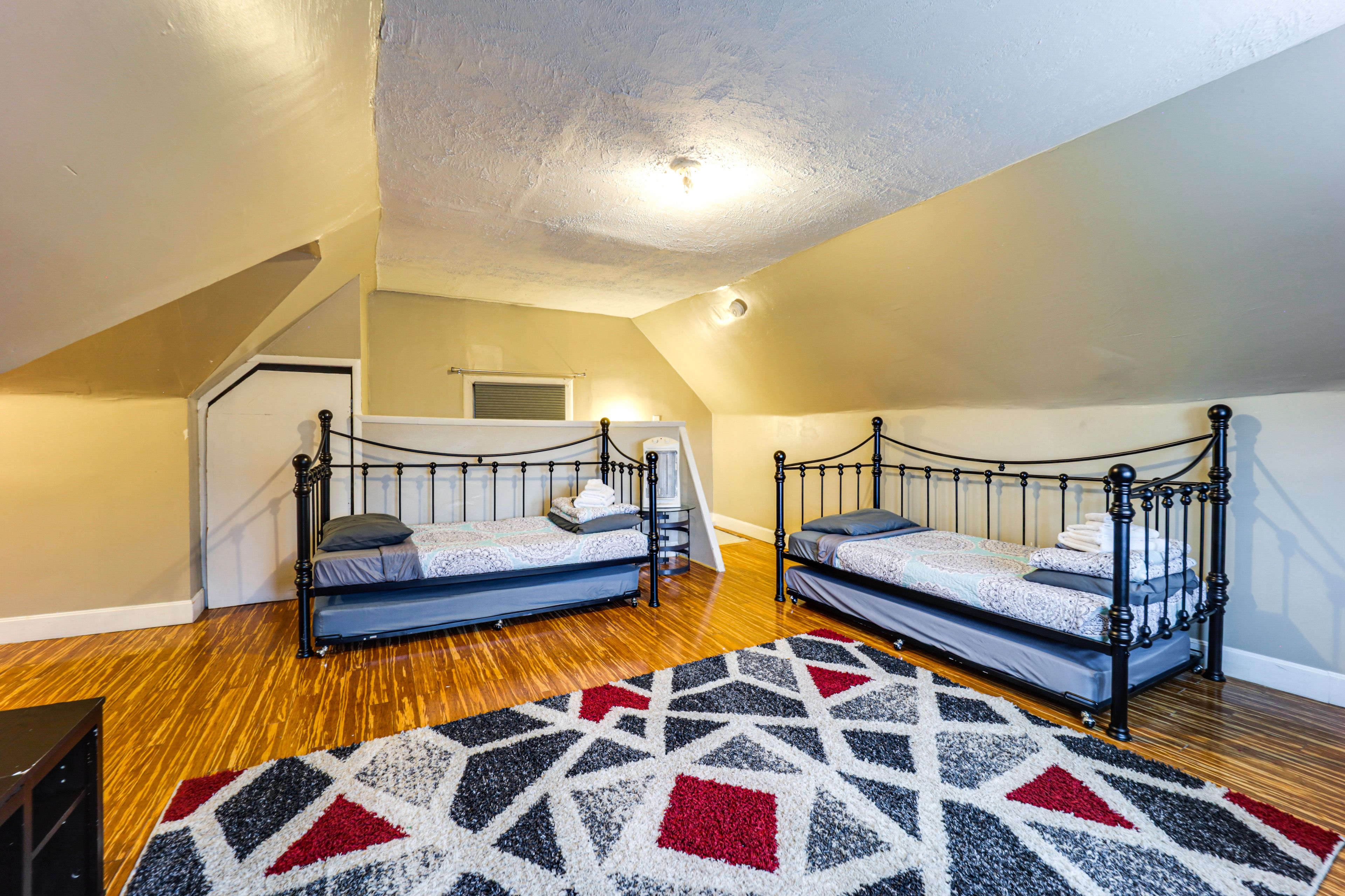 Bedroom 4 | 3rd Floor | 2 Twin Daybeds w/ Twin Trundles | Window A/C Unit
