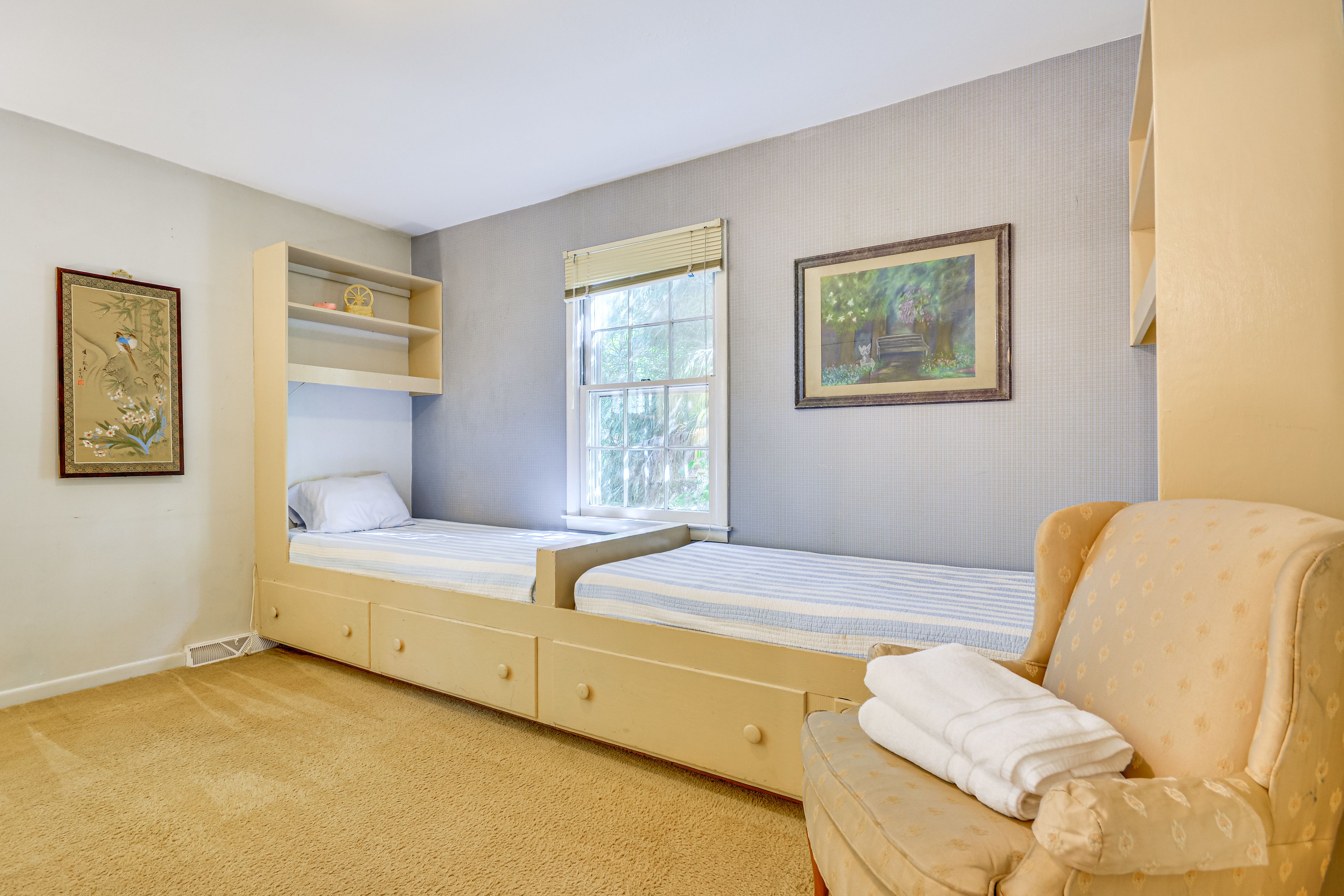 Bedroom 4 | 2 Twin Beds (Connected Frame)