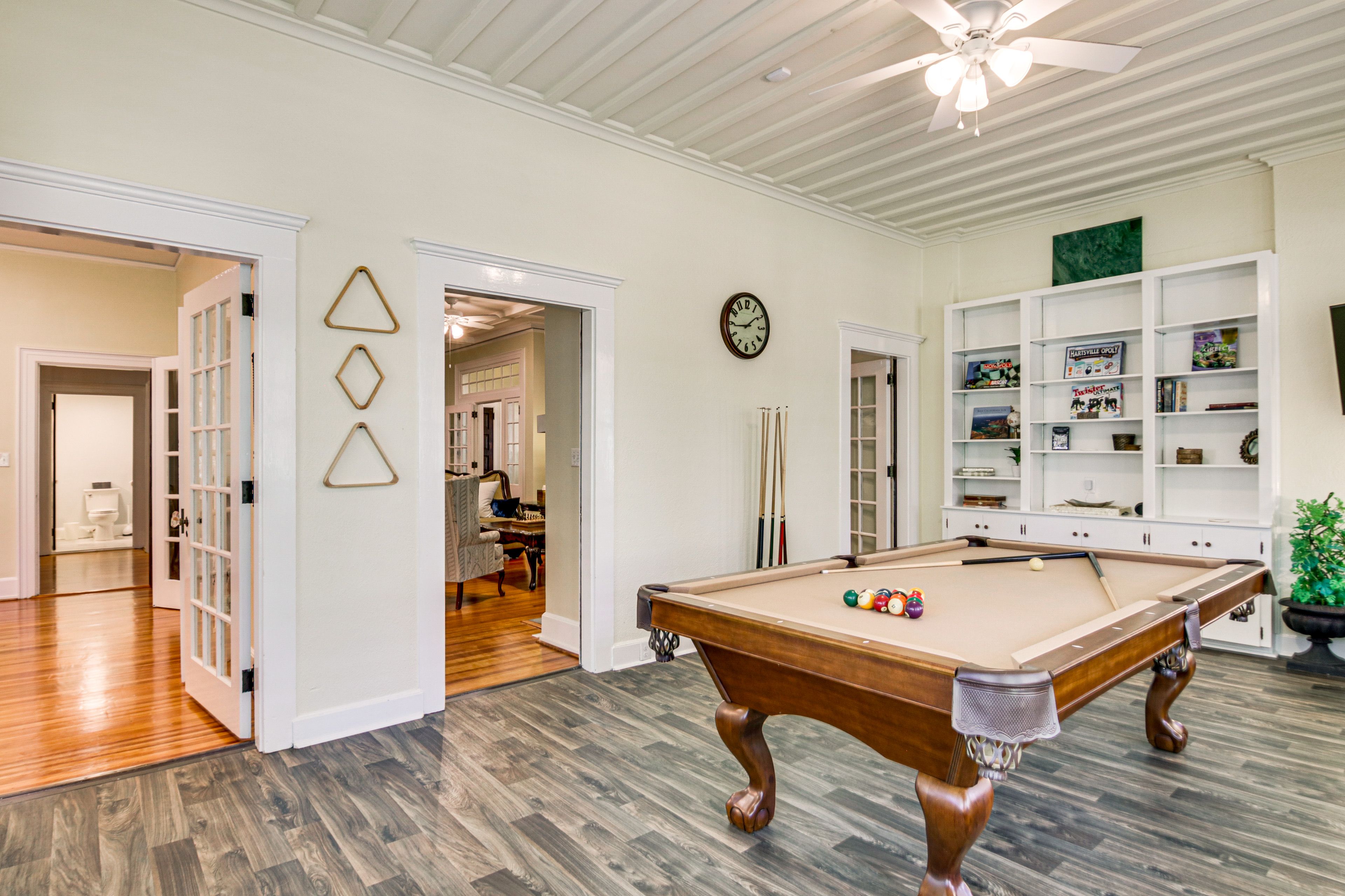 Game Room | Smart TV