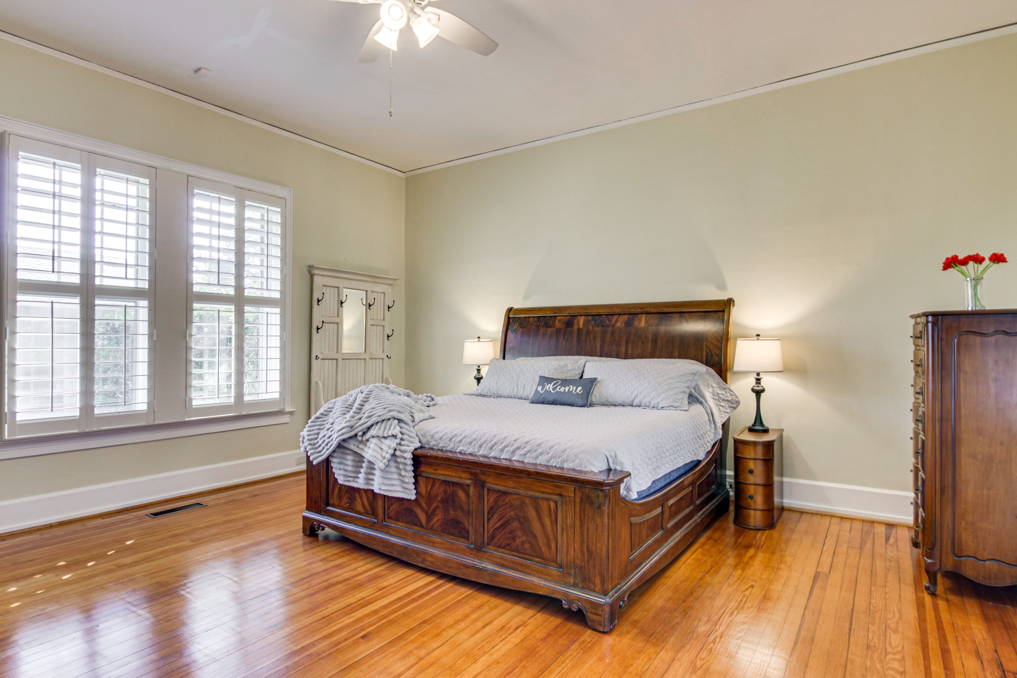 Bedroom 1 | King Bed | En-Suite Bathroom