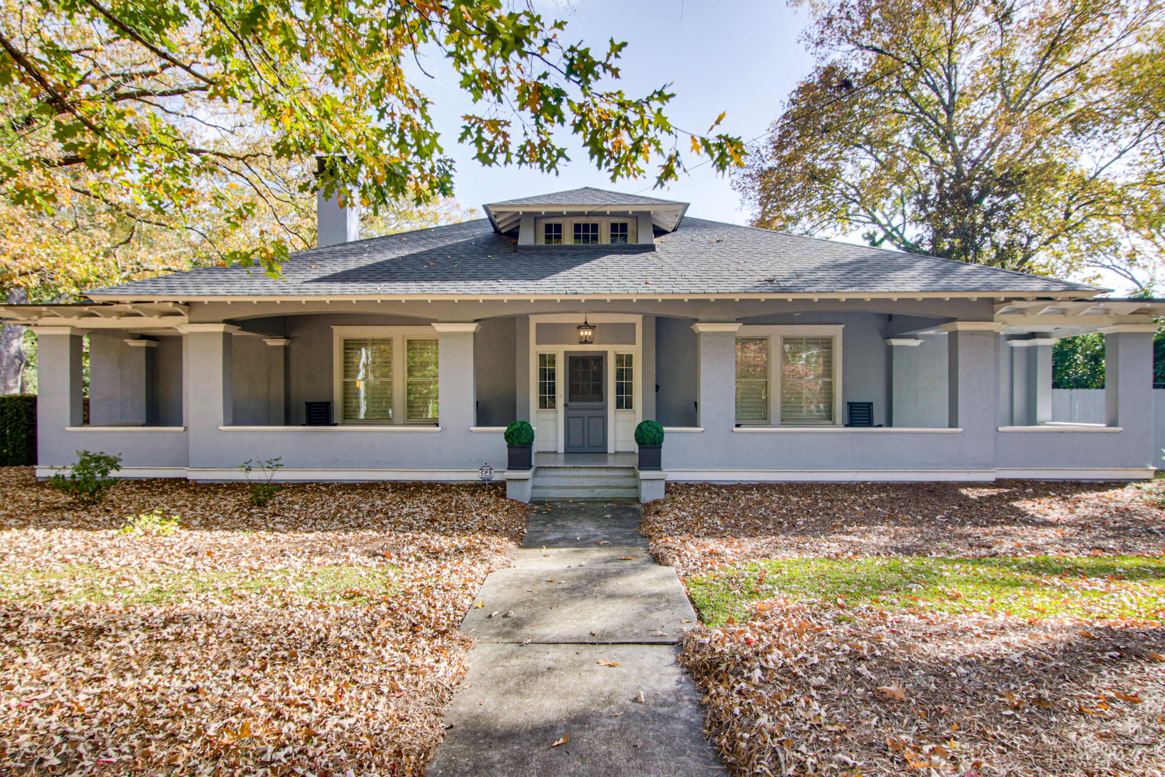 Parking | Driveway (3 Vehicles)