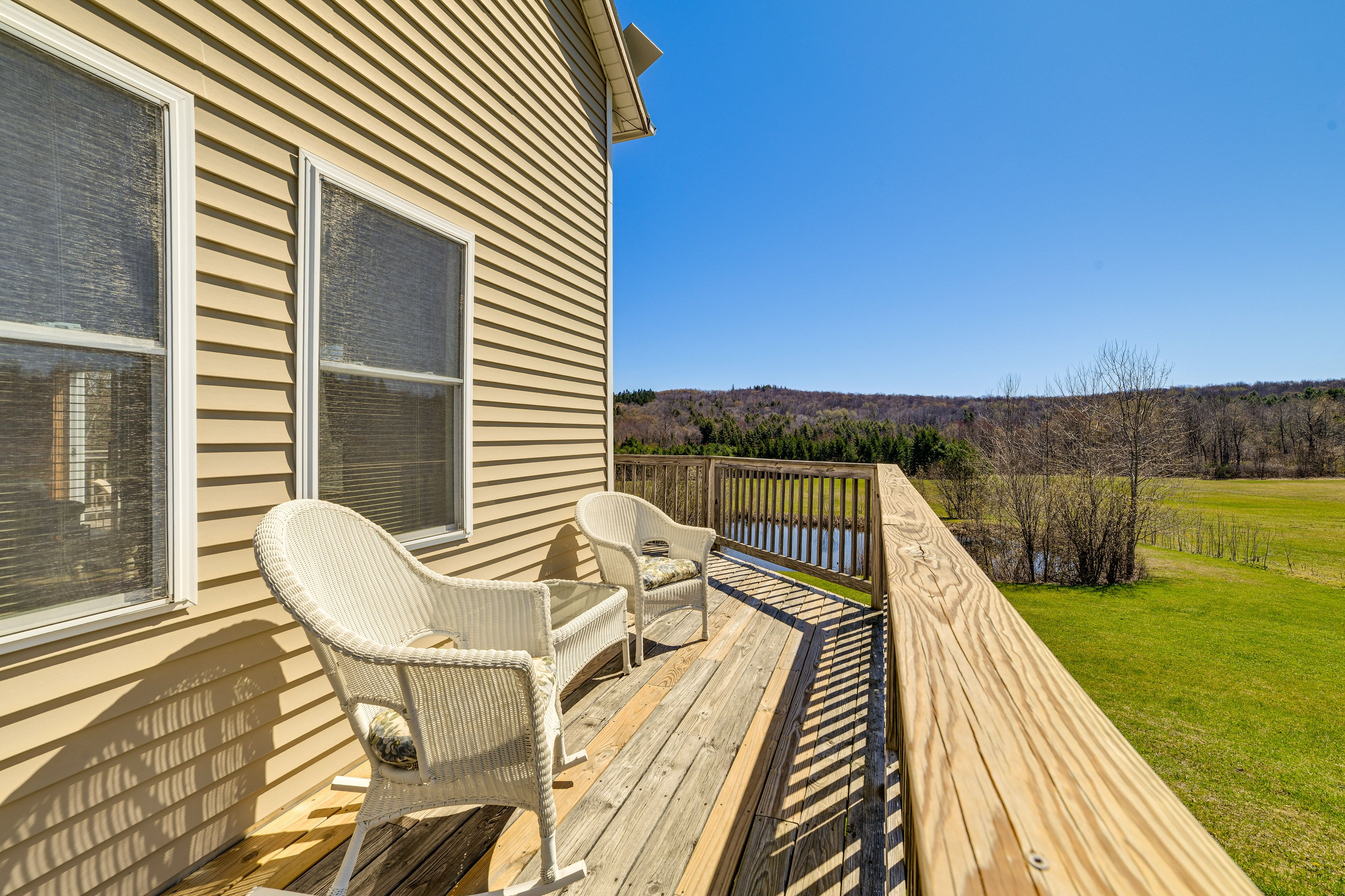 Wraparound Deck