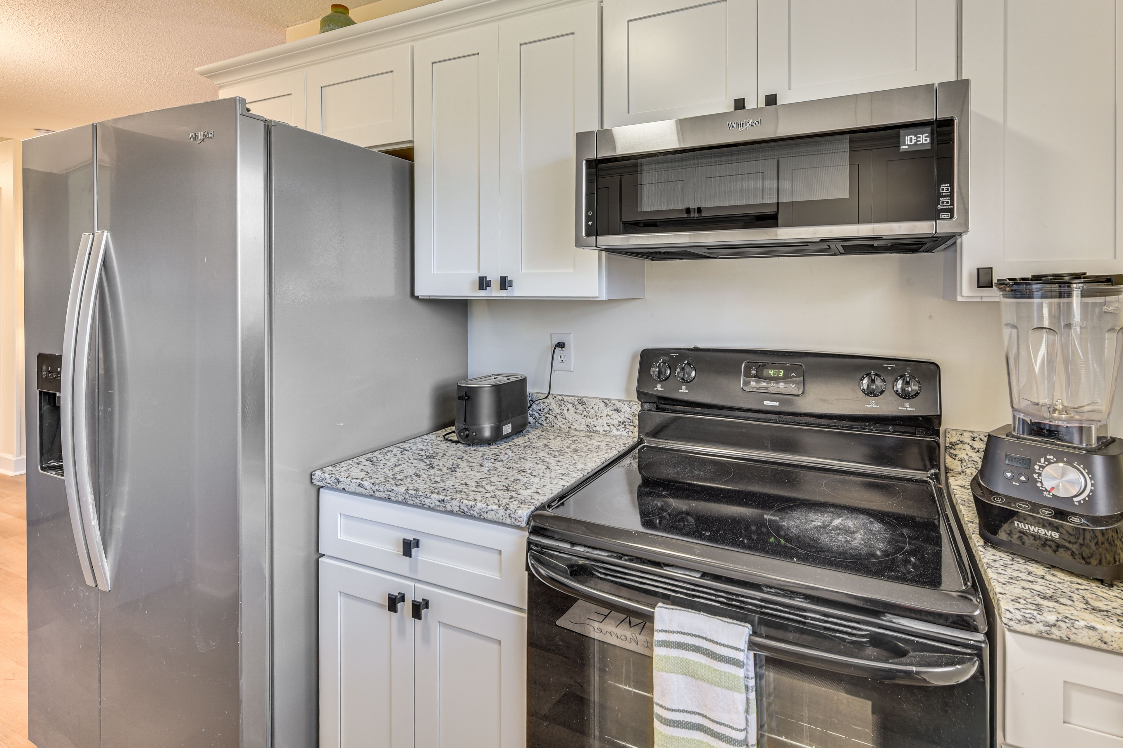 Kitchen | Dishwasher | Drip & Keurig Coffee Makers