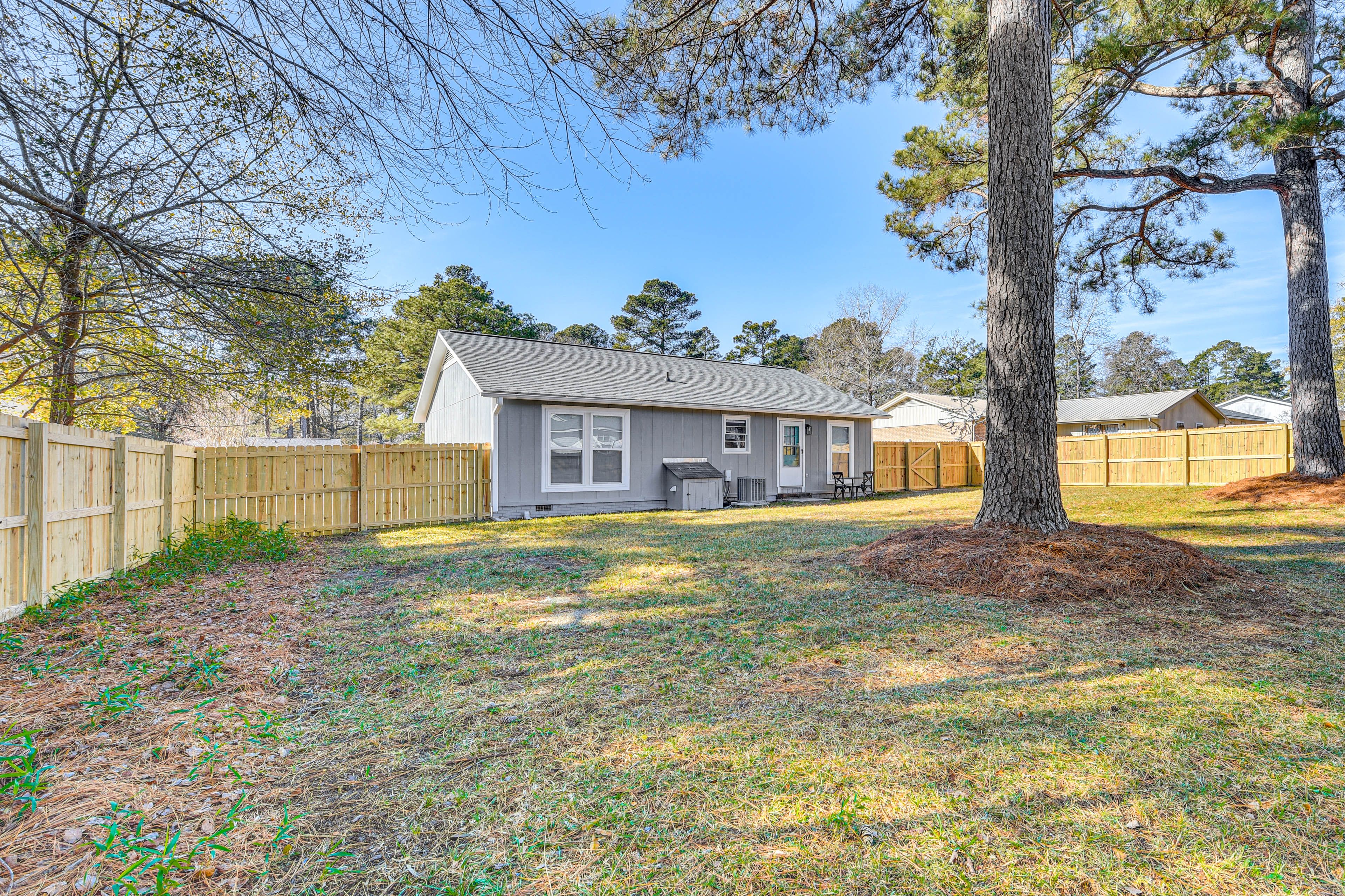 Fenced Backyard | Dining Area | Yard Games