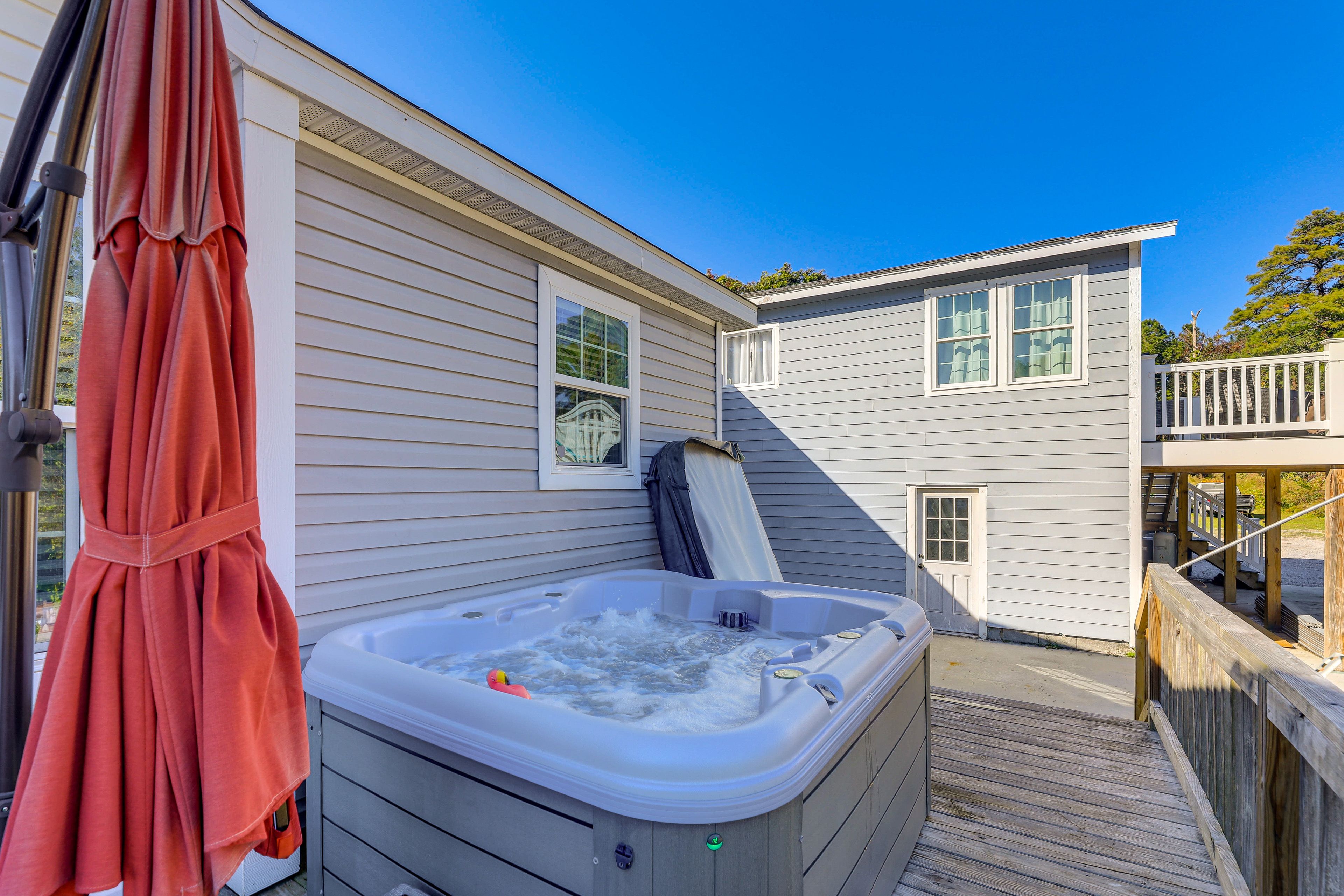 Front Deck | Hot Tub | Gas & Charcoal Grills | Lounge Seating